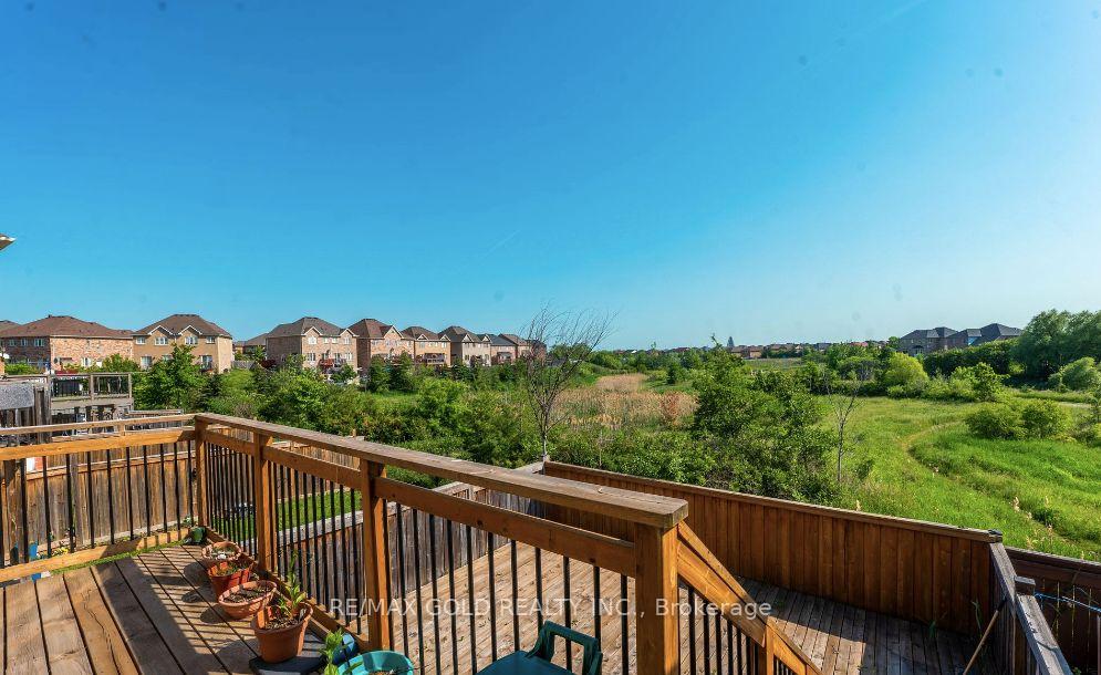 Photo 9 of 48 Clearfield Drive, Brampton, Bram East — HOMEH