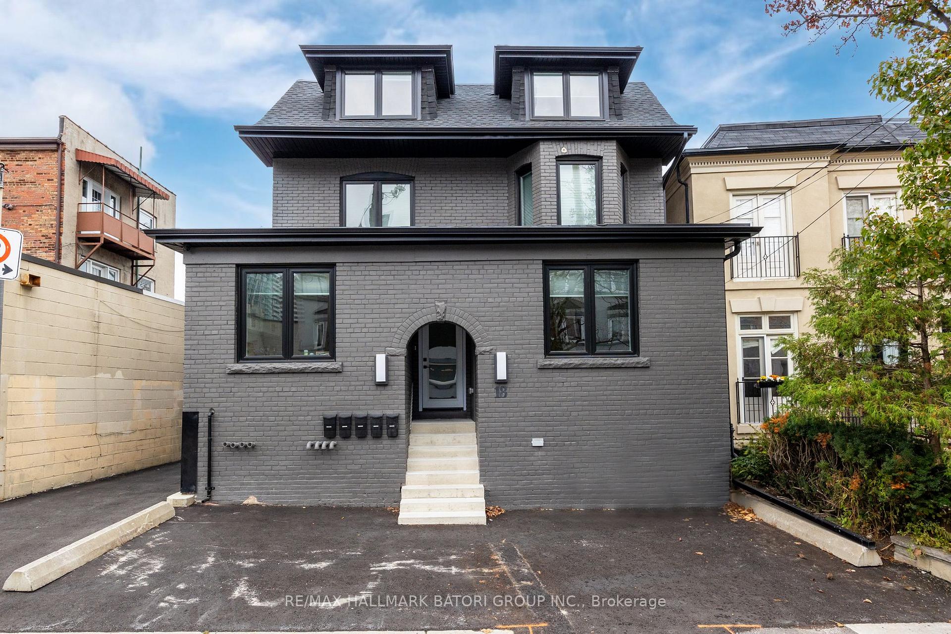Front of Unit 1, 18 Keewatin Avenue