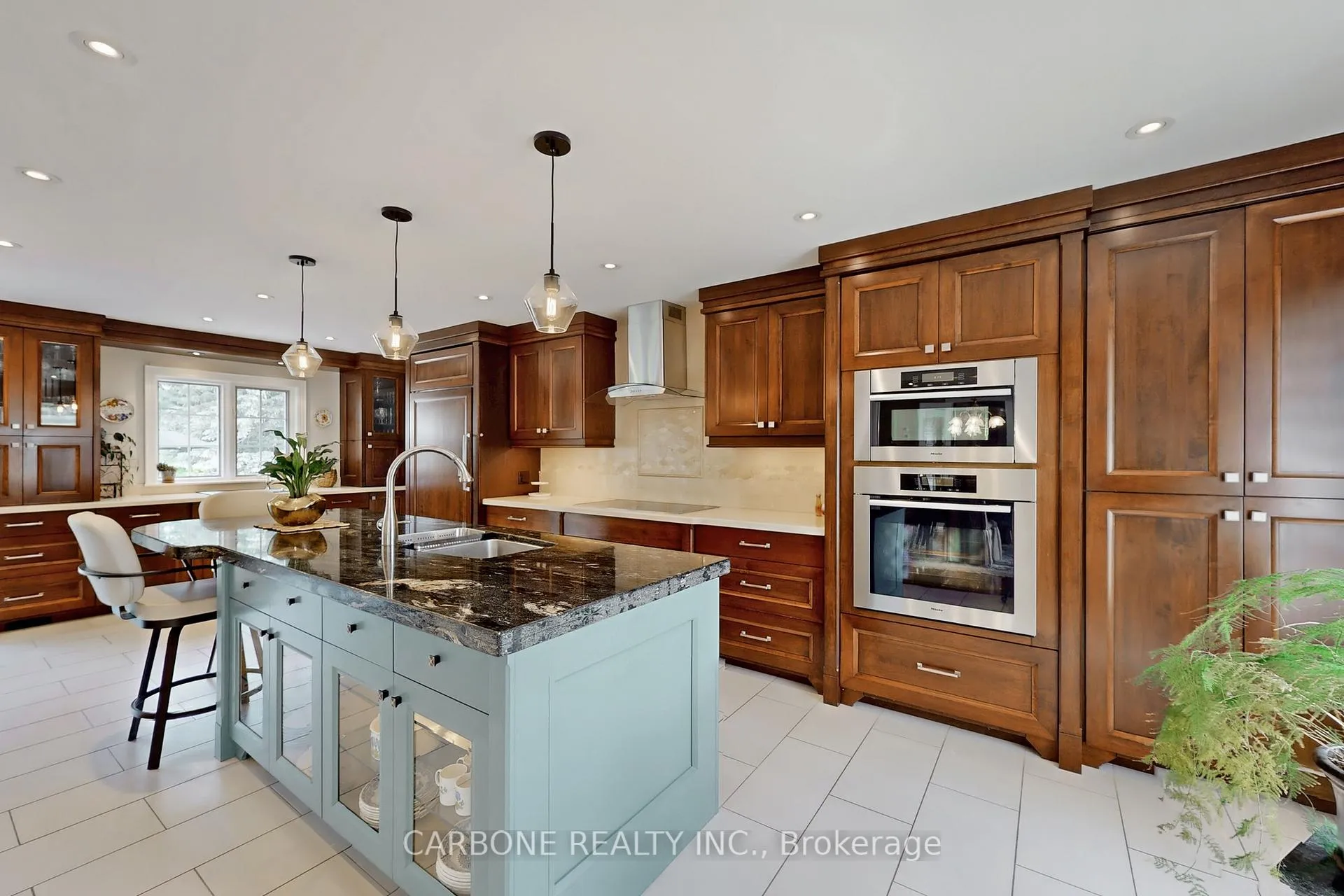 Photo 16 of 335 Forde Crescent, King, King City — HOMEH