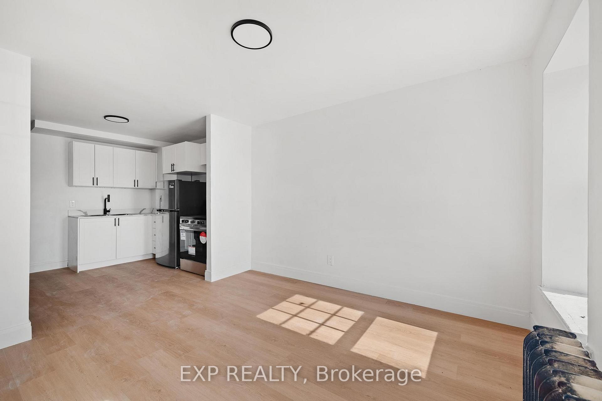 Photo 3 of Unit 501, 90 Carden Street, Guelph, Downtown — HOMEH
