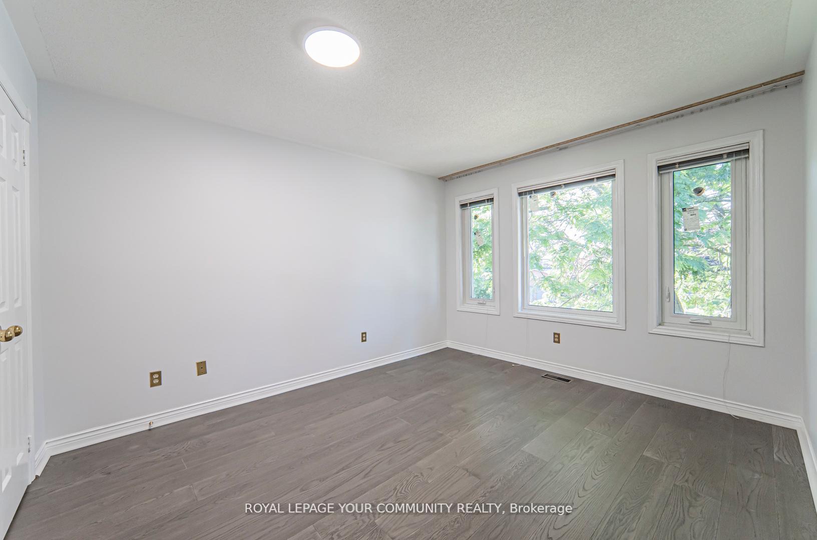 Photo 17 of 147 John Button Boulevard, Markham, Buttonville — HOMEH