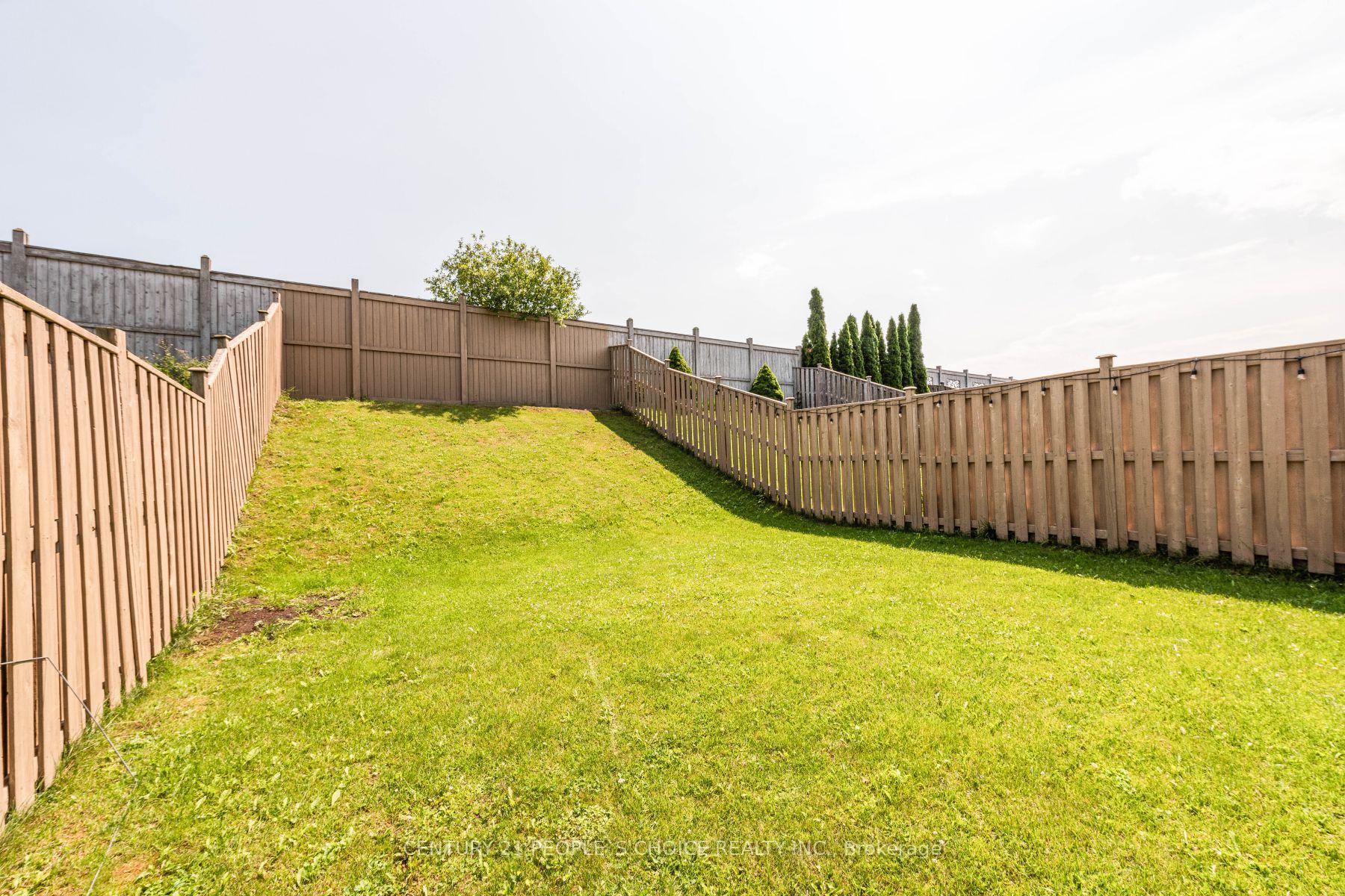 Photo 24 of Unit Upper, 48 Carpendale Crescent, Ajax, Northeast Ajax — HOMEH
