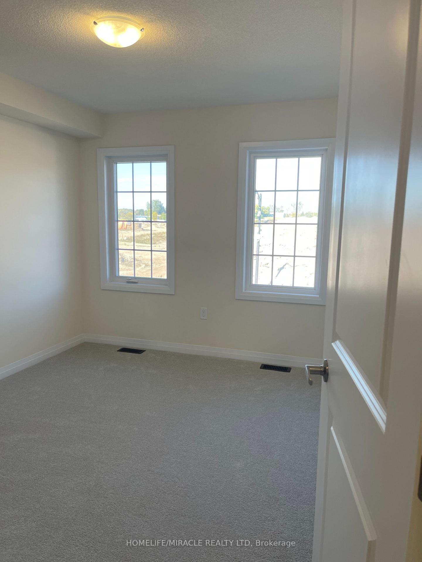 Photo 14 of 149 Gear Avenue, Erin — HOMEH