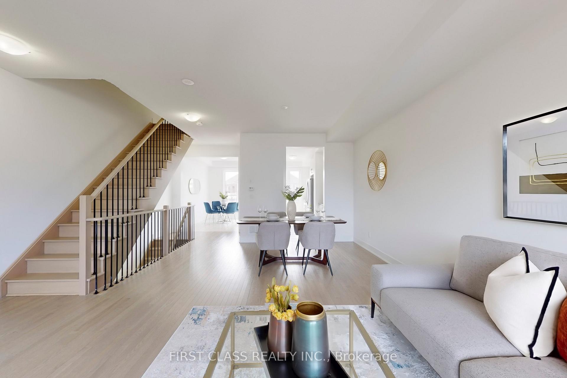 Photo 4 of 42 Carole Bell Way, Markham, Wismer — HOMEH