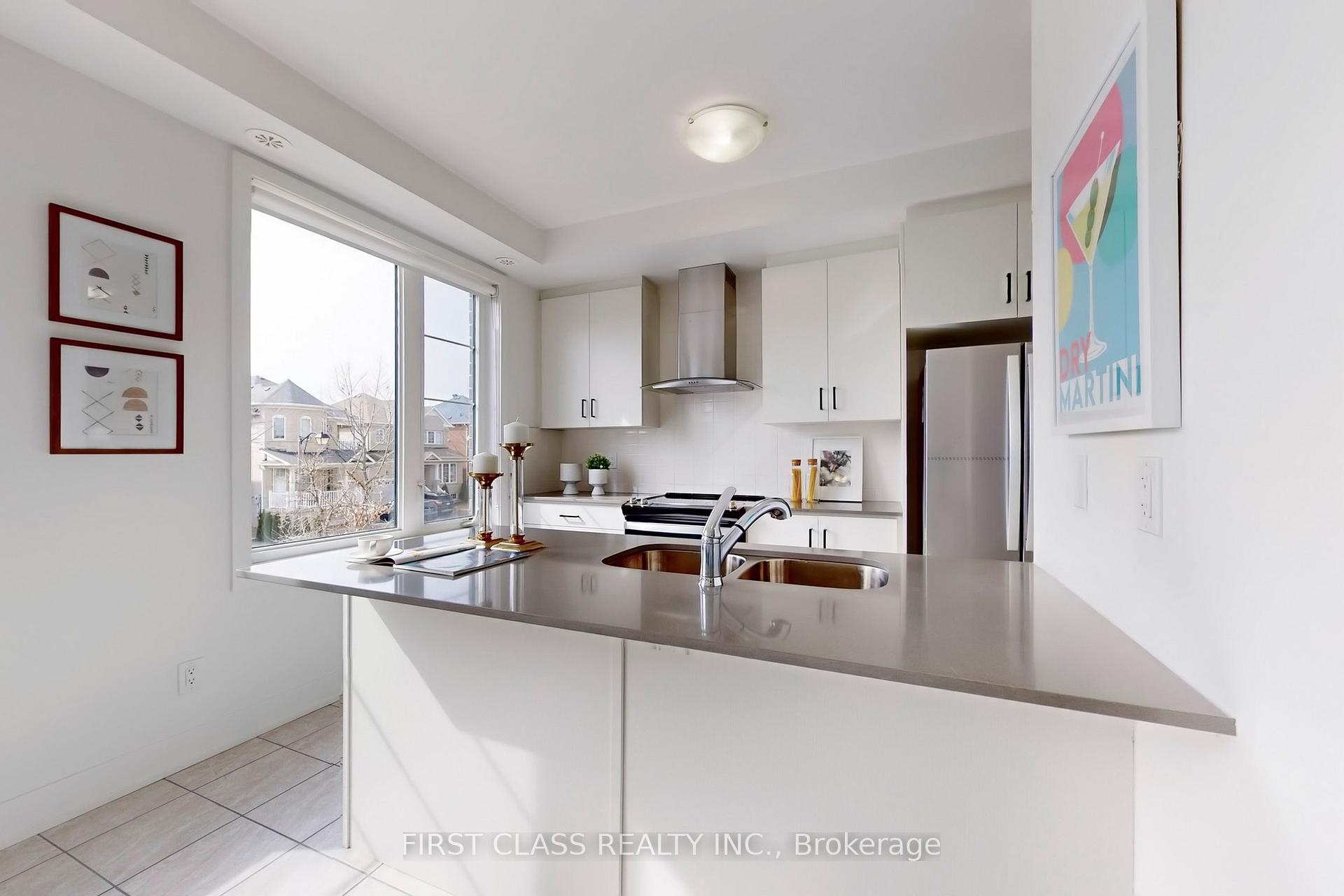 Photo 6 of 42 Carole Bell Way, Markham, Wismer — HOMEH