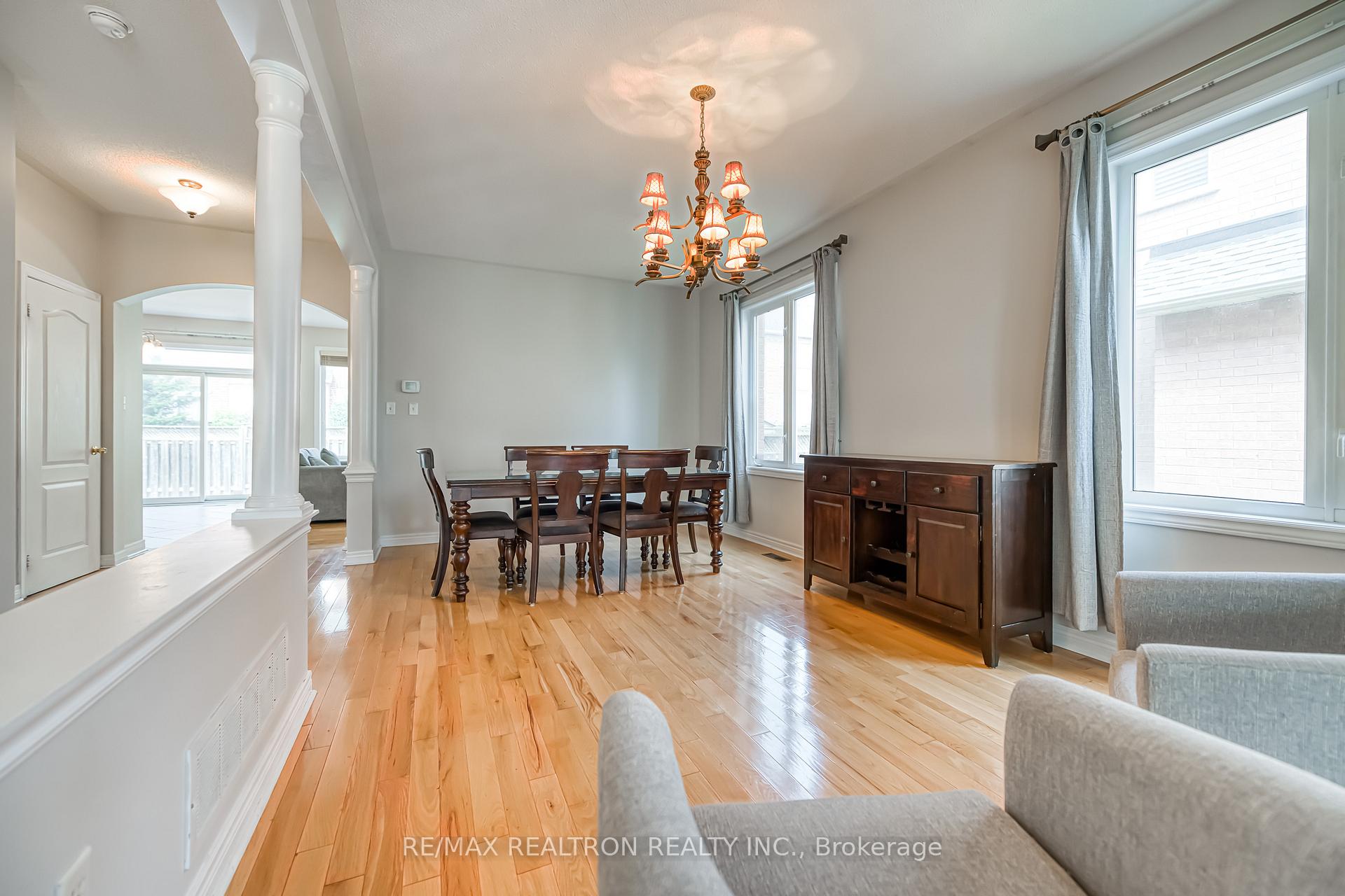 Photo 25 of 73 Adastra Crescent, Markham, Victoria Manor-Jennings Gate — HOMEH