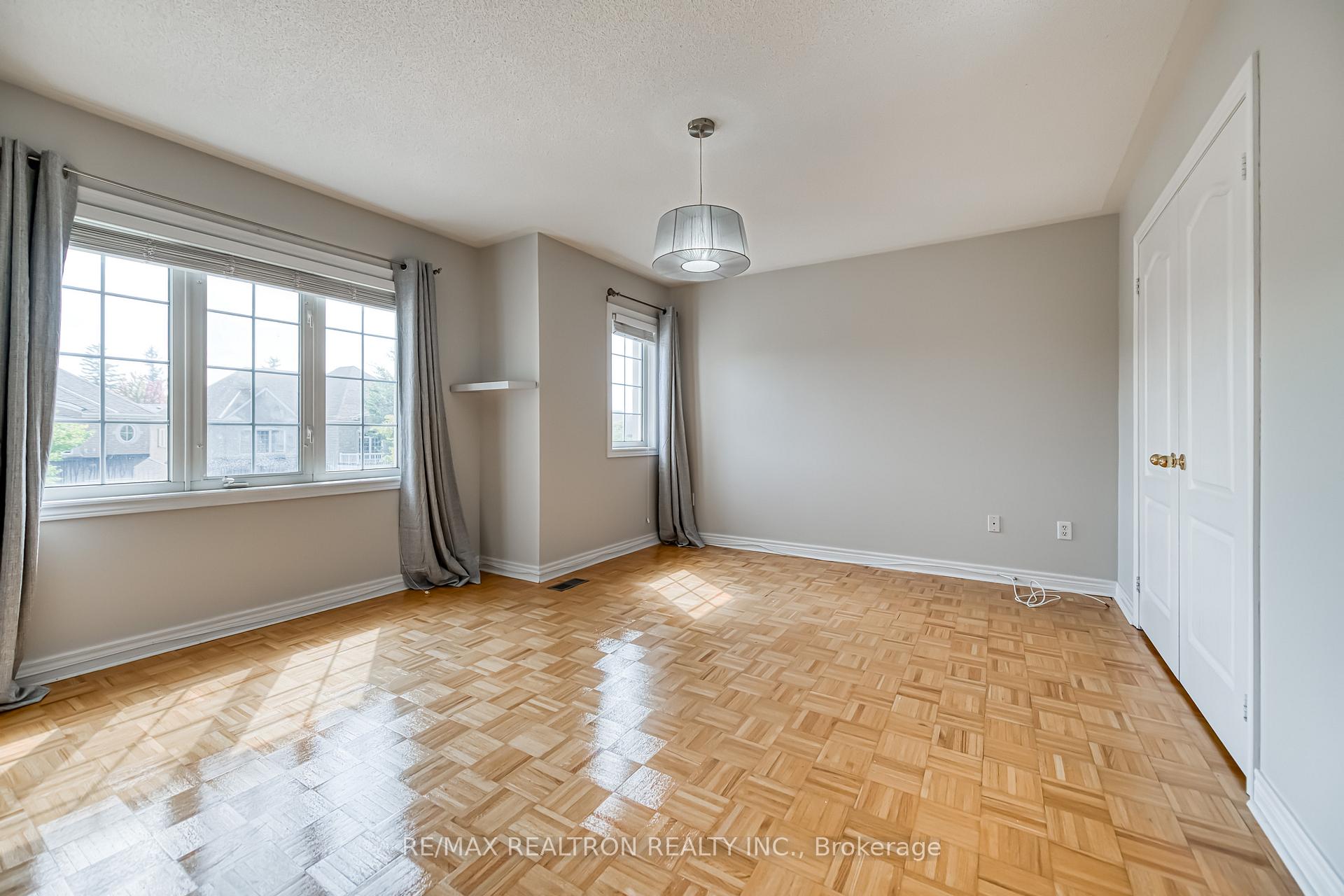 Photo 24 of 73 Adastra Crescent, Markham, Victoria Manor-Jennings Gate — HOMEH