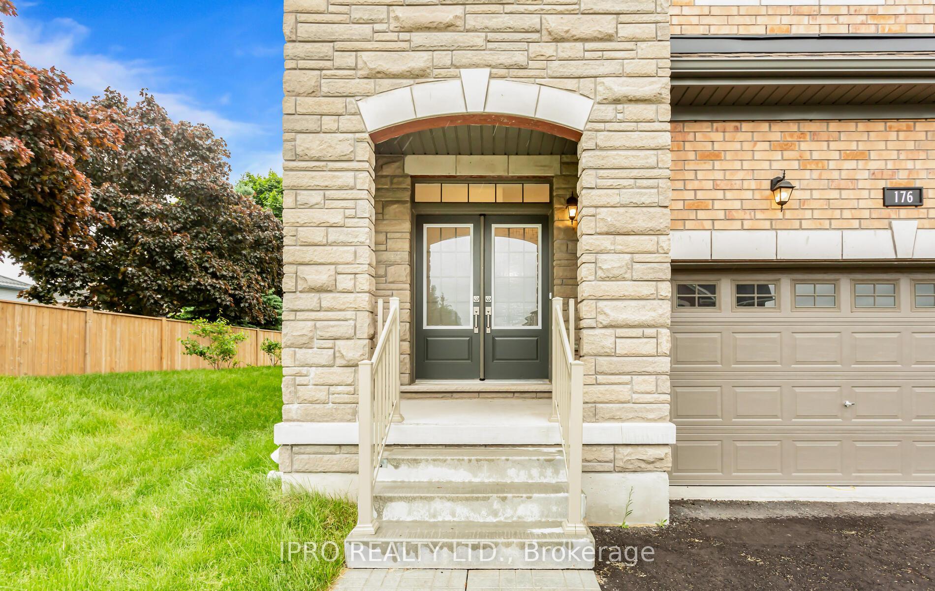 Photo 39 of 176 Lumb Drive, Cambridge — HOMEH
