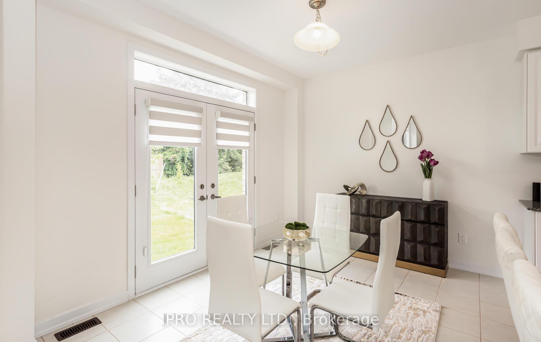 Photo 29 of 176 Lumb Drive, Cambridge — HOMEH