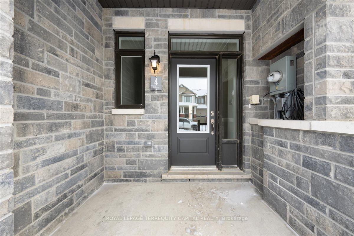 Photo 7 of 4 Prudhoe Terrace, Barrie, Rural Barrie Southeast — HOMEH