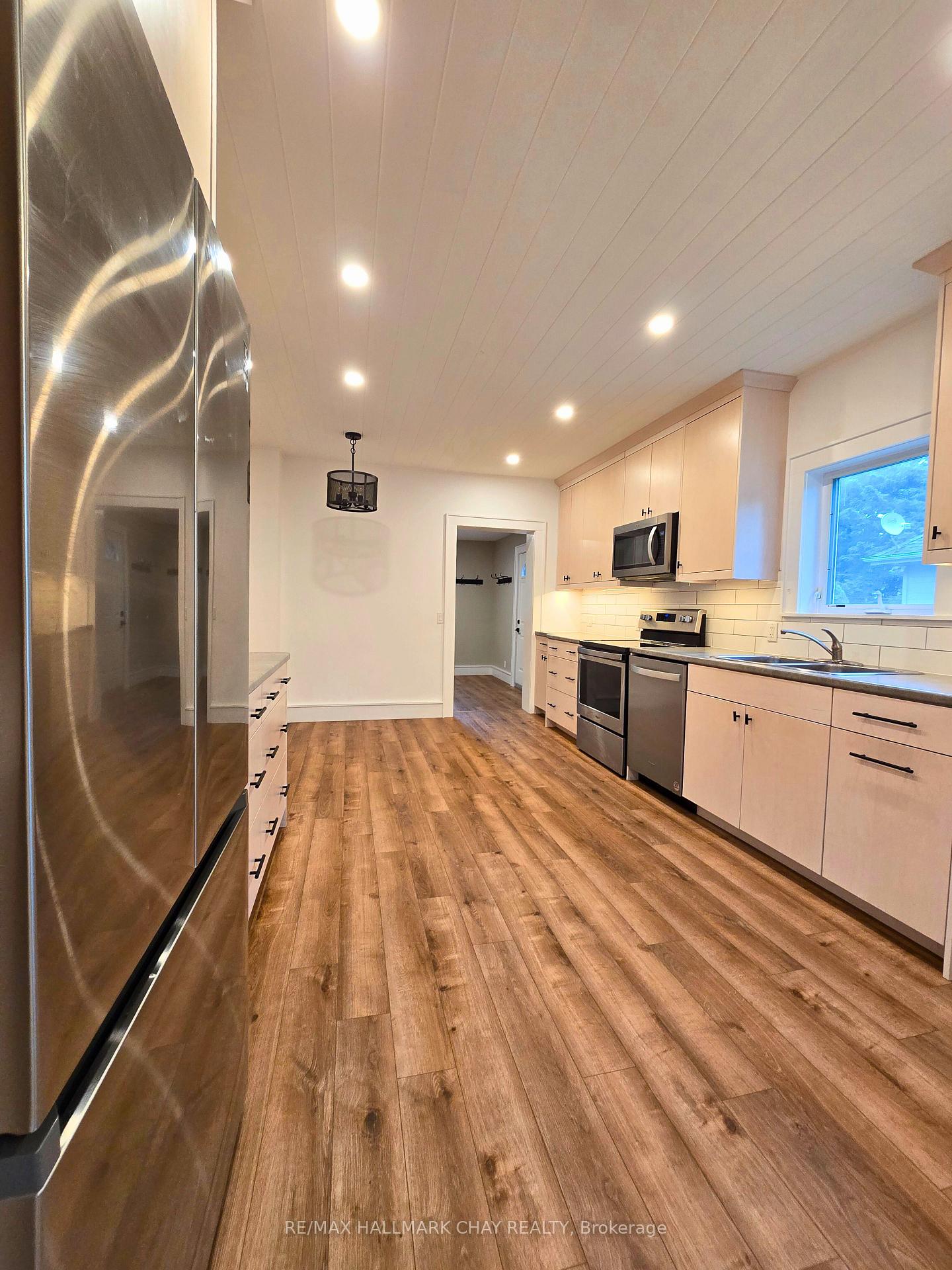Photo 19 of 20 King Street, Clearview, Creemore — HOMEH