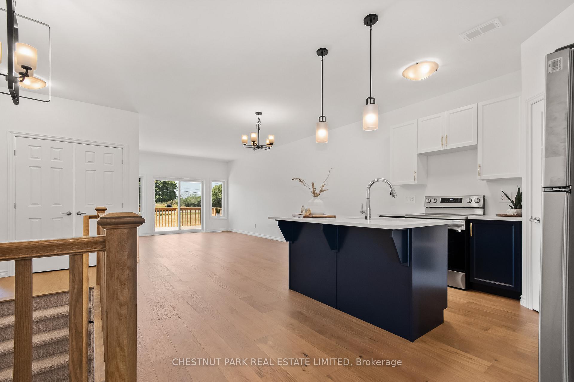 Photo 4 of 10 Athabaska Drive, Belleville, Thurlow Ward — HOMEH