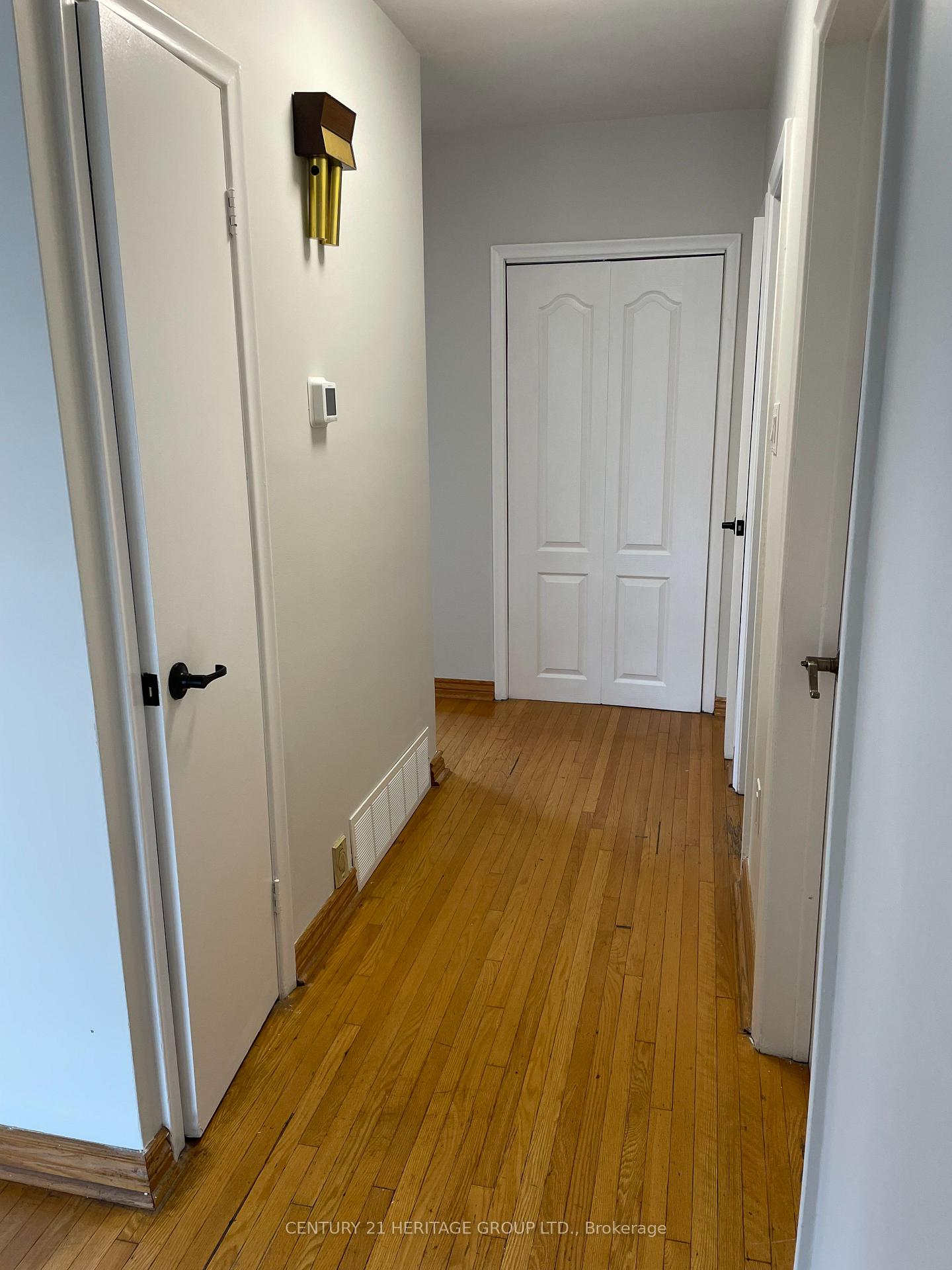 Photo 18 of Unit 1, 36 Arkley Crescent, Etobicoke, Willowridge-Martingrove-Richview — HOMEH