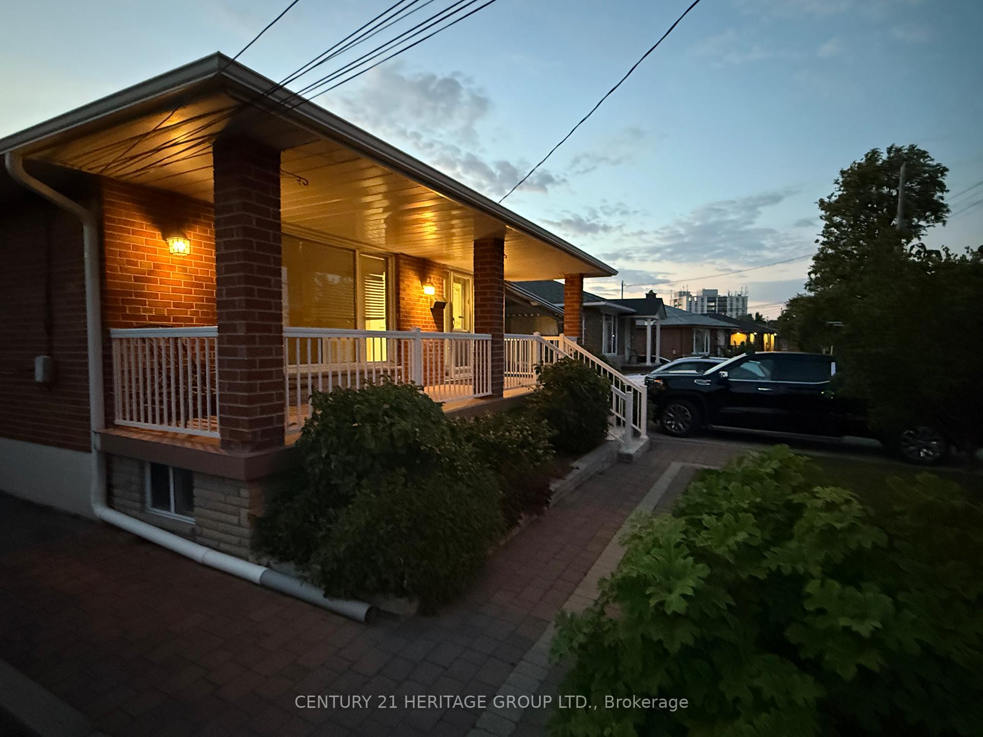 Photo 13 of Unit 1, 36 Arkley Crescent, Etobicoke, Willowridge-Martingrove-Richview — HOMEH