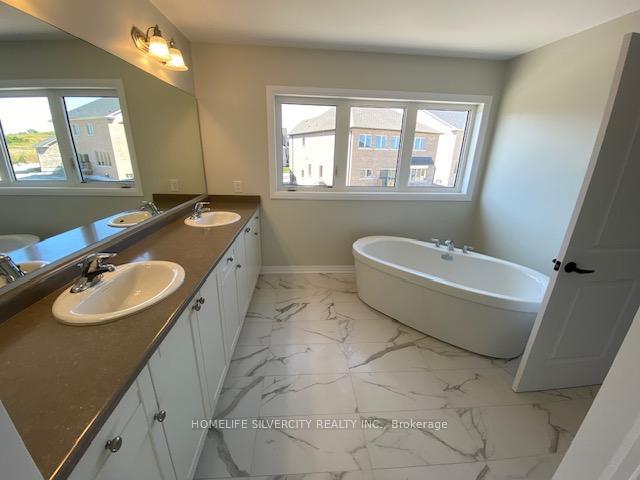Photo 2 of 1640 Webster Boulevard, Innisfil, Alcona — HOMEH