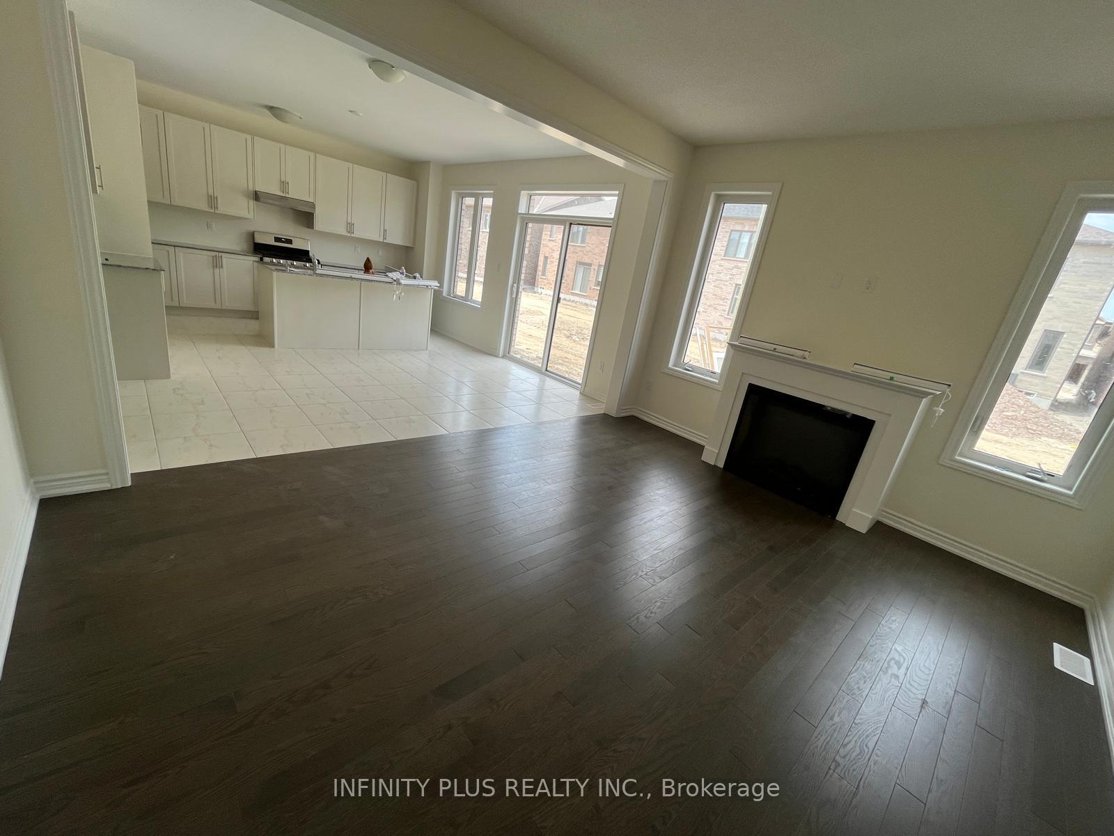 Photo 21 of Unit Upper, 16 Eastman Drive, Brampton, Credit Valley — HOMEH