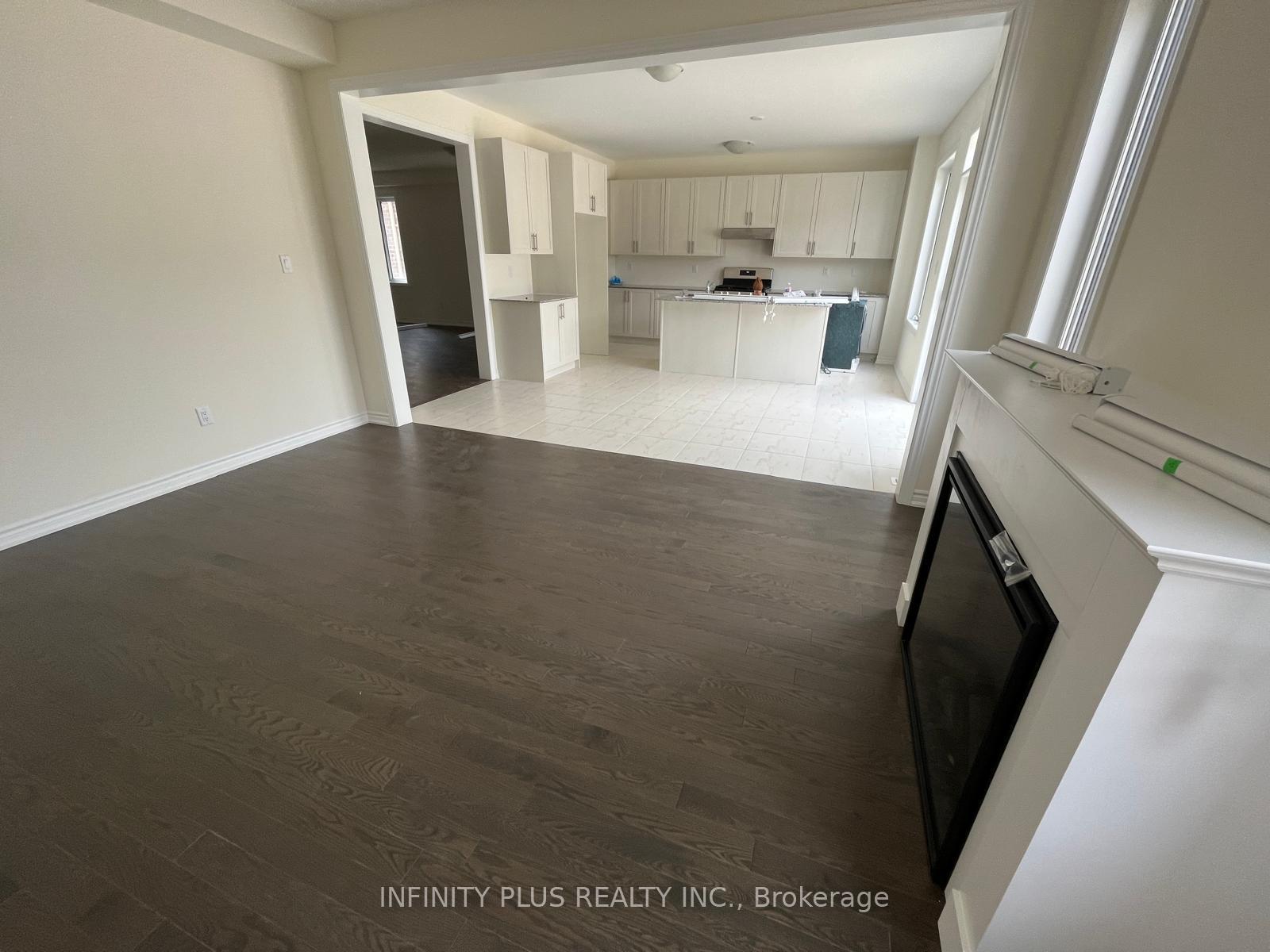 Photo 9 of Unit Upper, 16 Eastman Drive, Brampton, Credit Valley — HOMEH