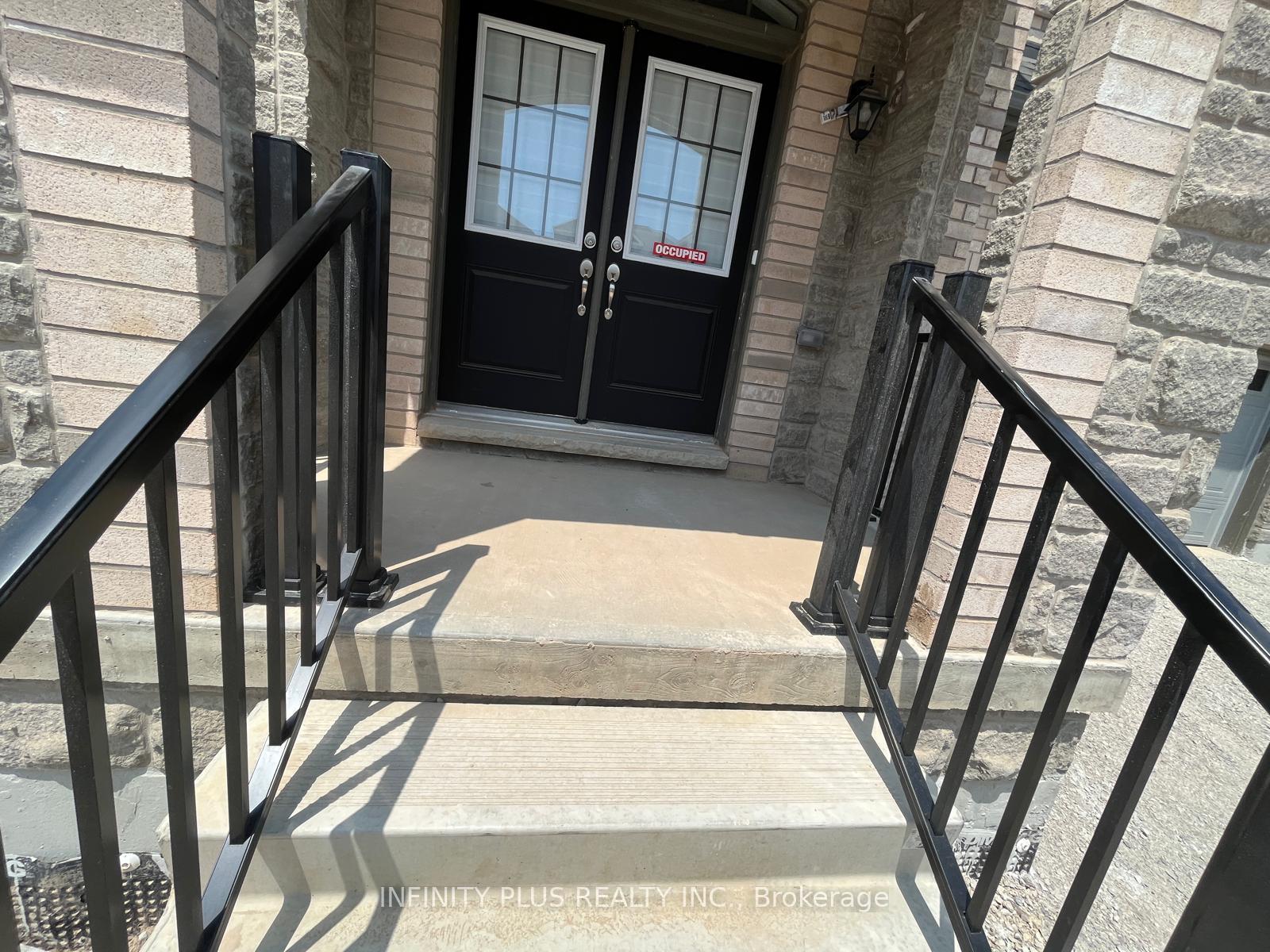 Photo 13 of Unit Upper, 16 Eastman Drive, Brampton, Credit Valley — HOMEH