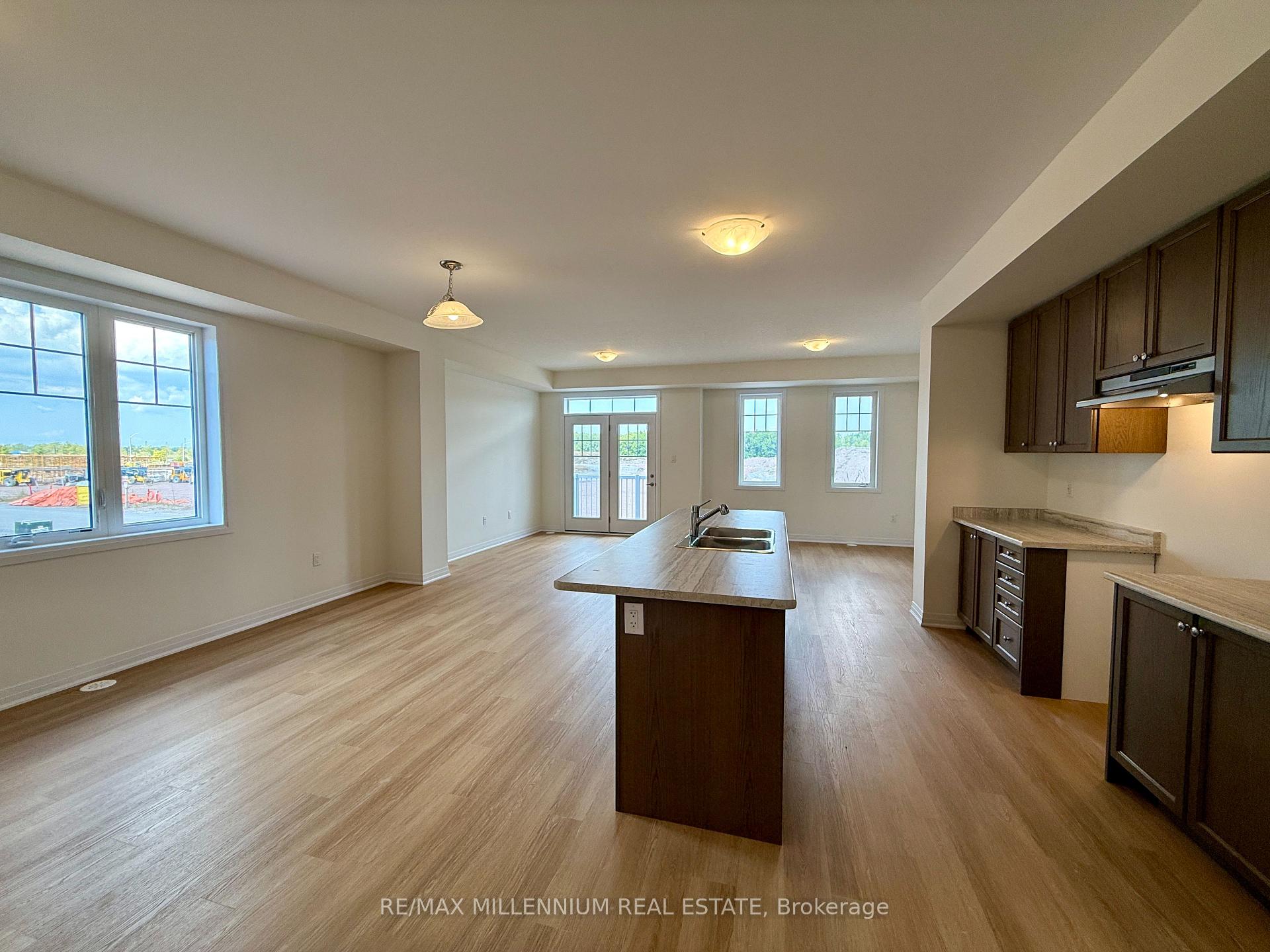 Photo 2 of 11 Gunnel Road, Welland, Dain City — HOMEH