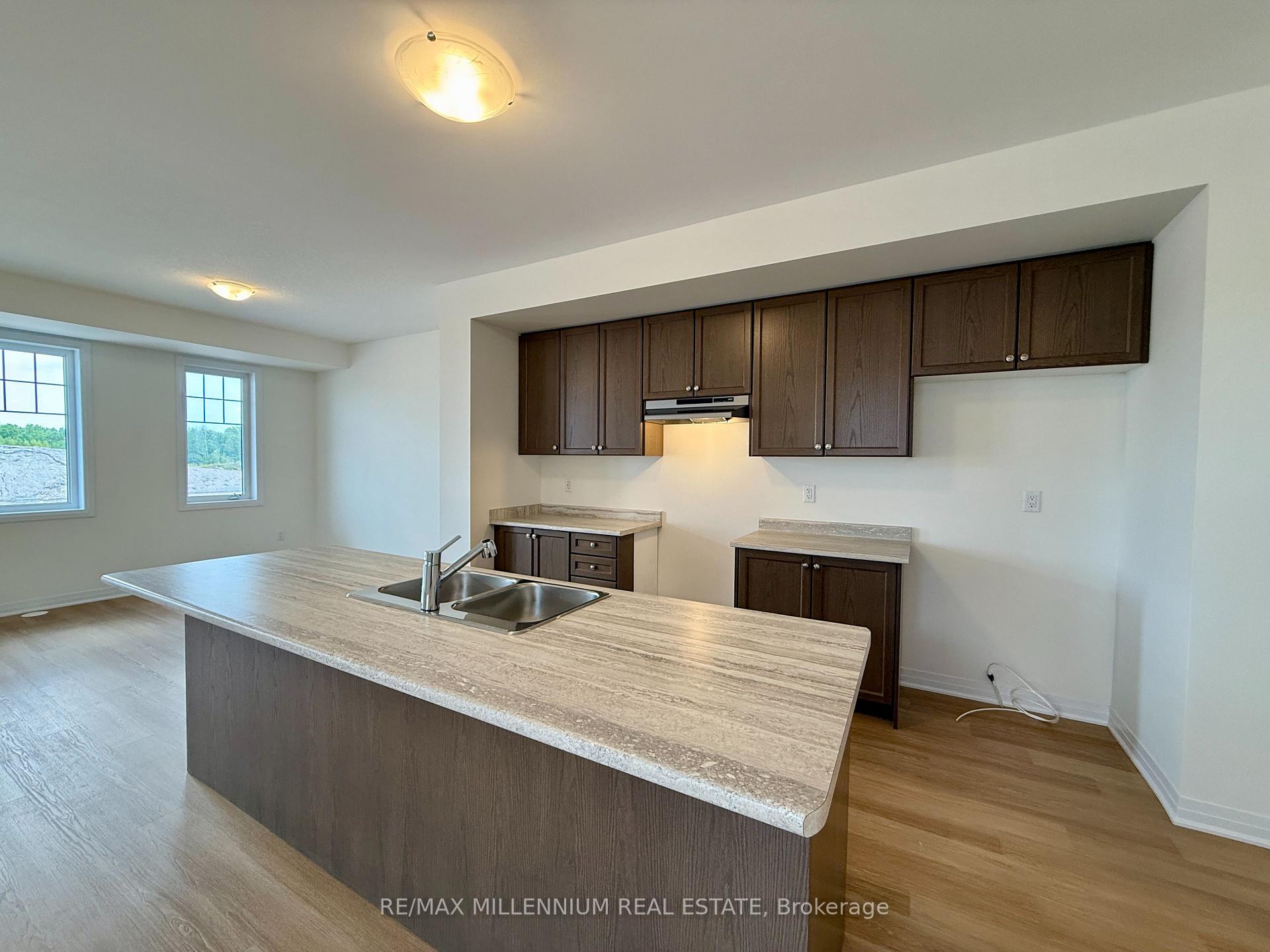 Photo 16 of 11 Gunnel Road, Welland, Dain City — HOMEH