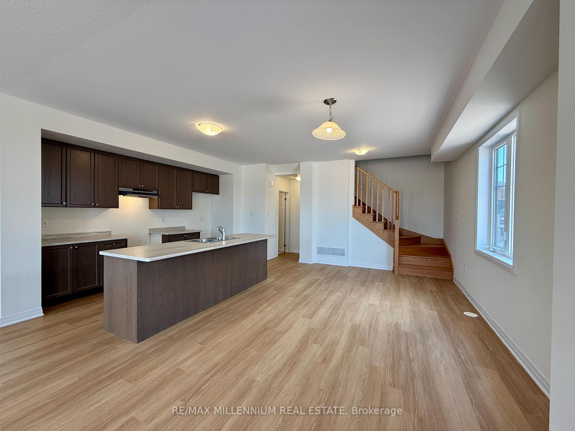 Photo 24 of 11 Gunnel Road, Welland, Dain City — HOMEH