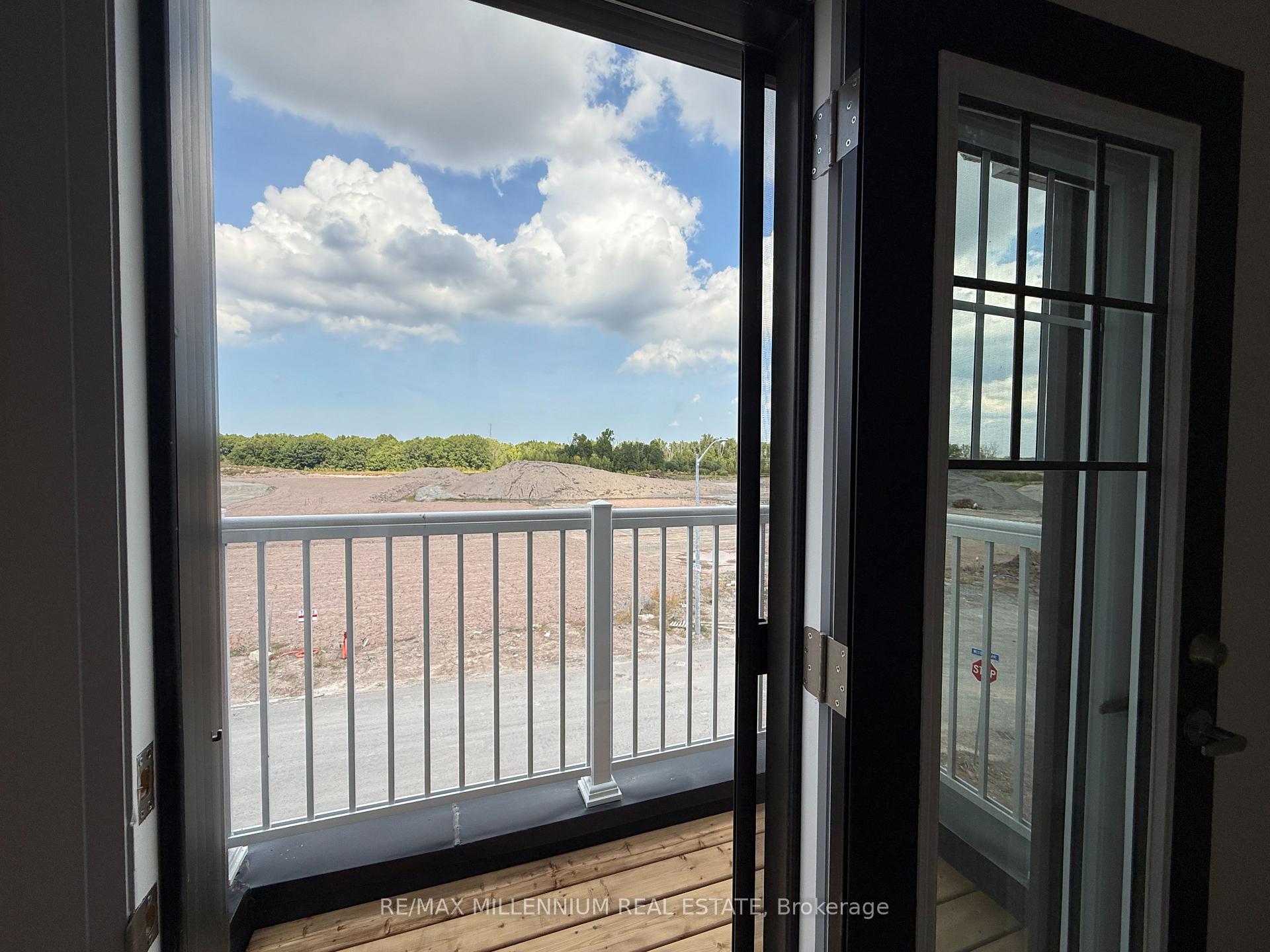 Photo 27 of 11 Gunnel Road, Welland, Dain City — HOMEH