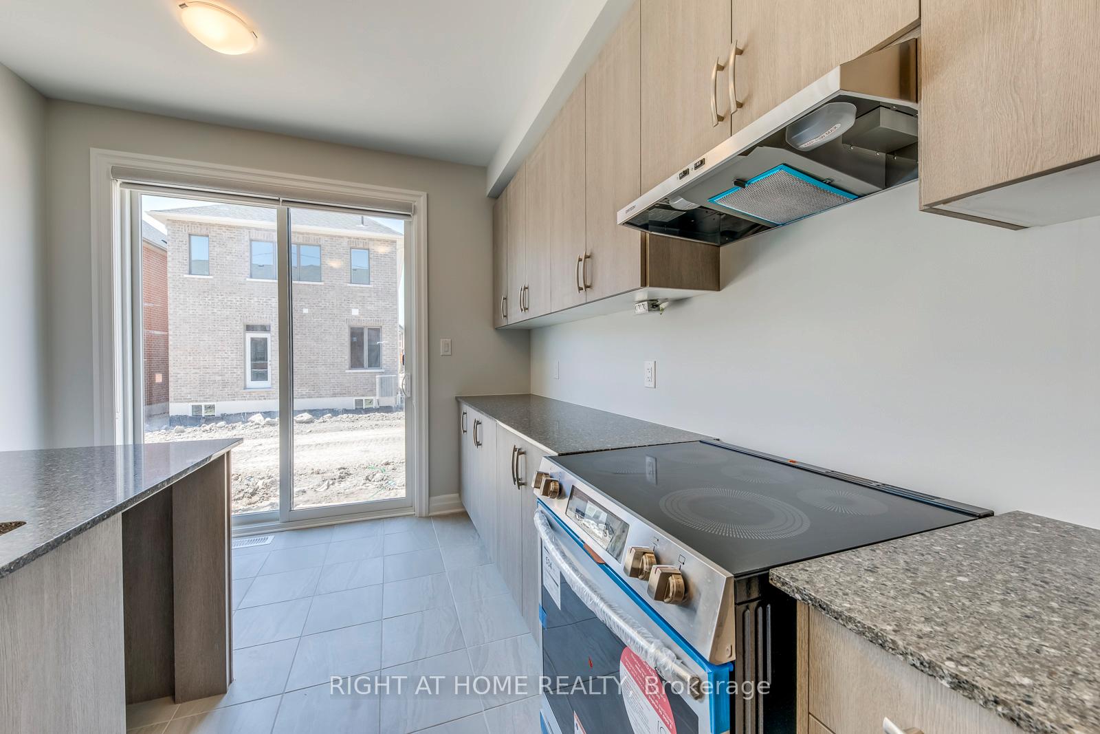 Photo 7 of 3258 Brigadier Avenue, Pickering, Rural Pickering — HOMEH