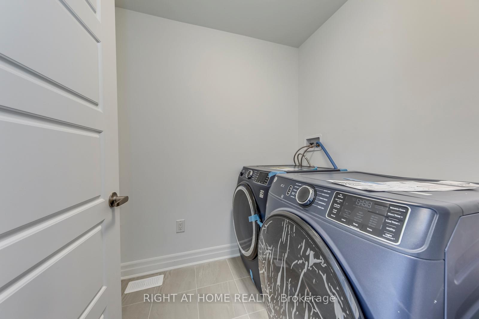 Photo 25 of 3258 Brigadier Avenue, Pickering, Rural Pickering — HOMEH