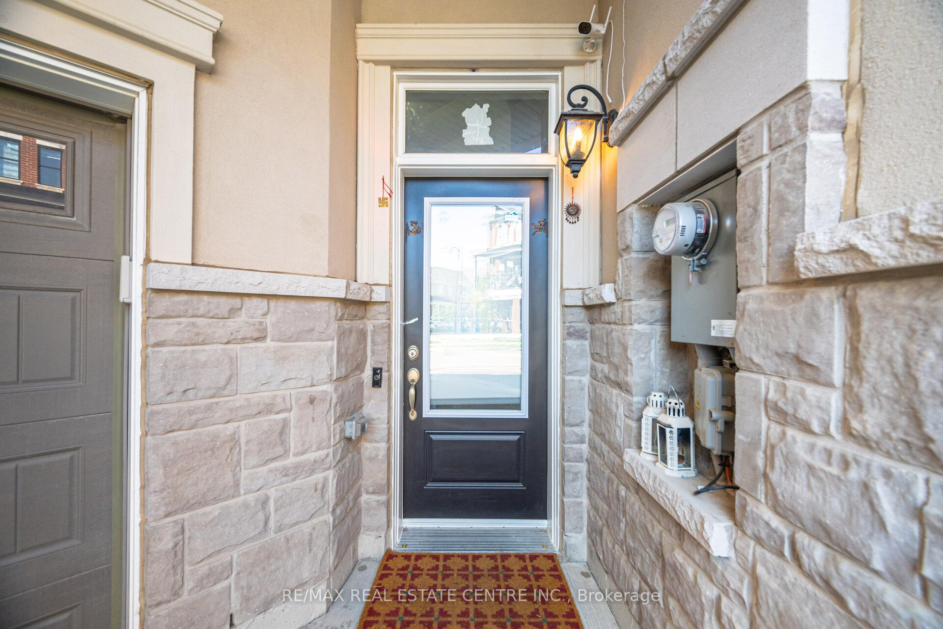 Photo 7 of Unit 28, 975 Whitlock Avenue, Milton, Cobban — HOMEH