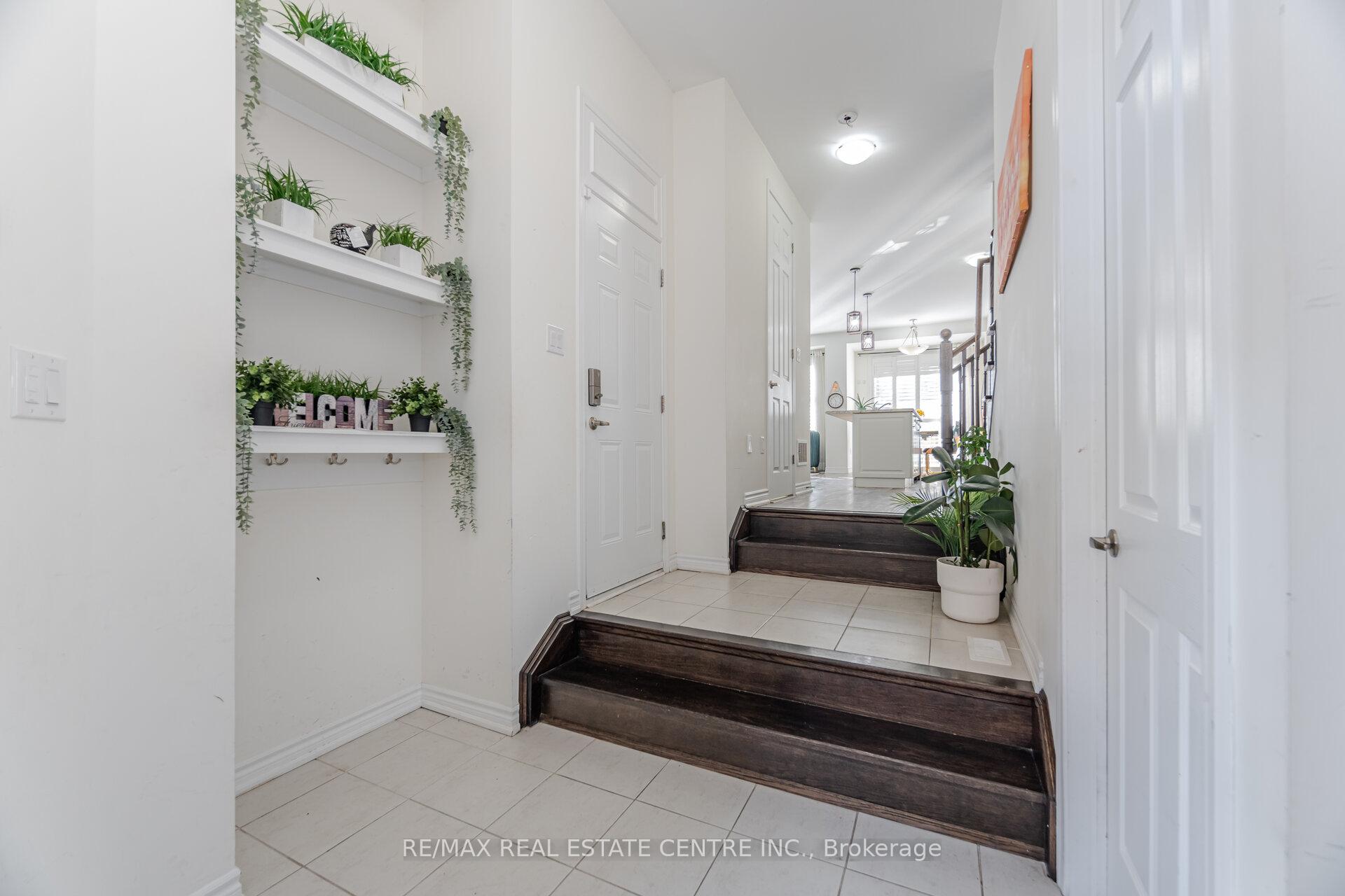Photo 6 of Unit 28, 975 Whitlock Avenue, Milton, Cobban — HOMEH