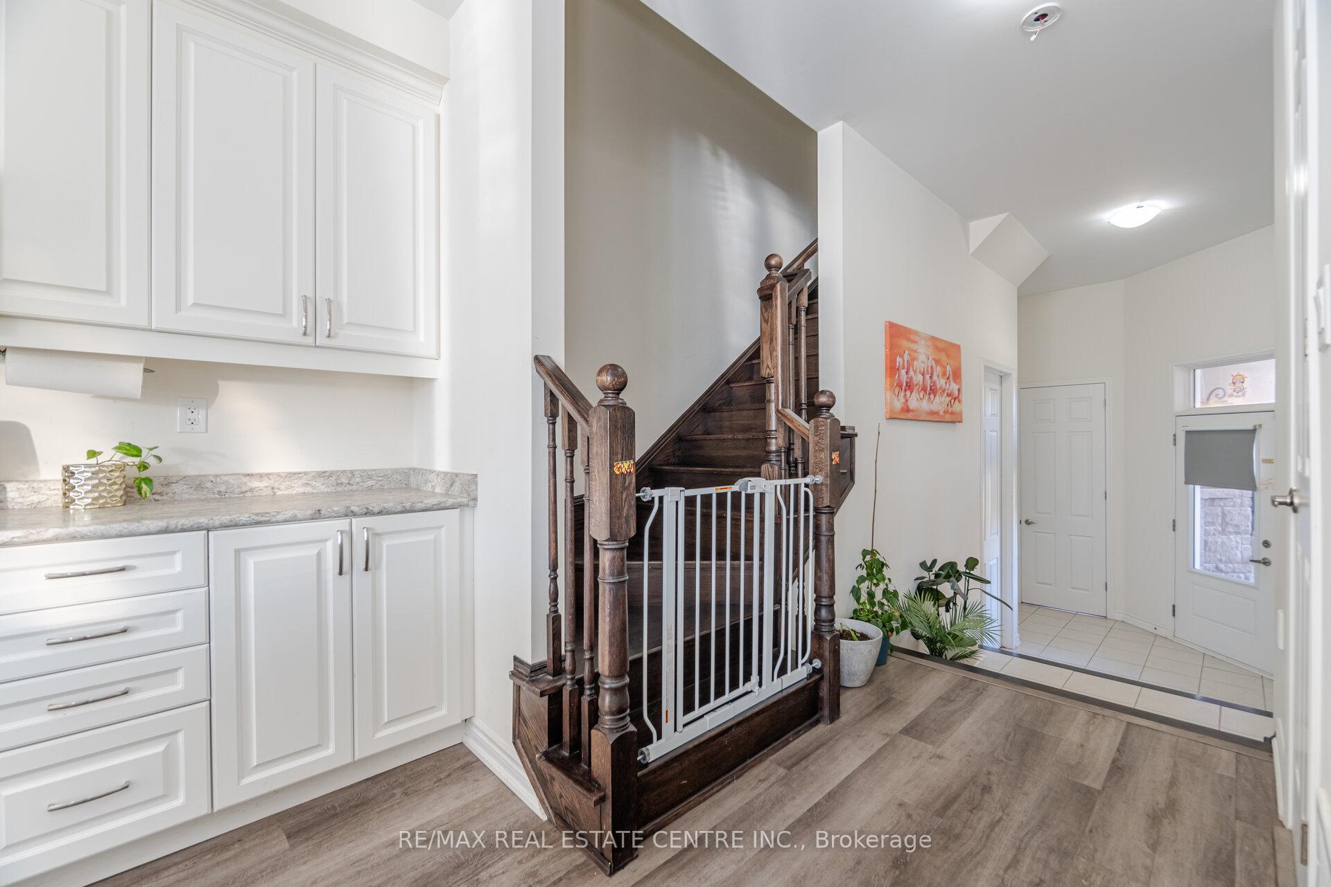 Photo 25 of Unit 28, 975 Whitlock Avenue, Milton, Cobban — HOMEH