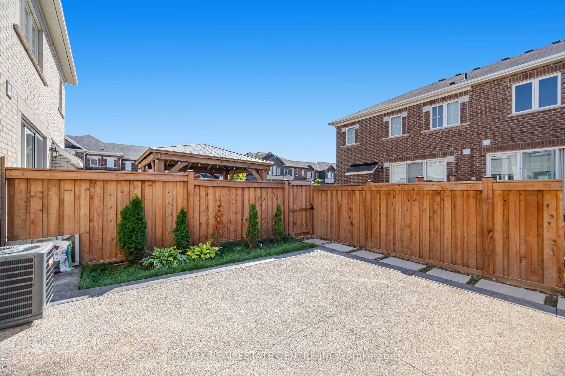 Photo 24 of Unit 28, 975 Whitlock Avenue, Milton, Cobban — HOMEH