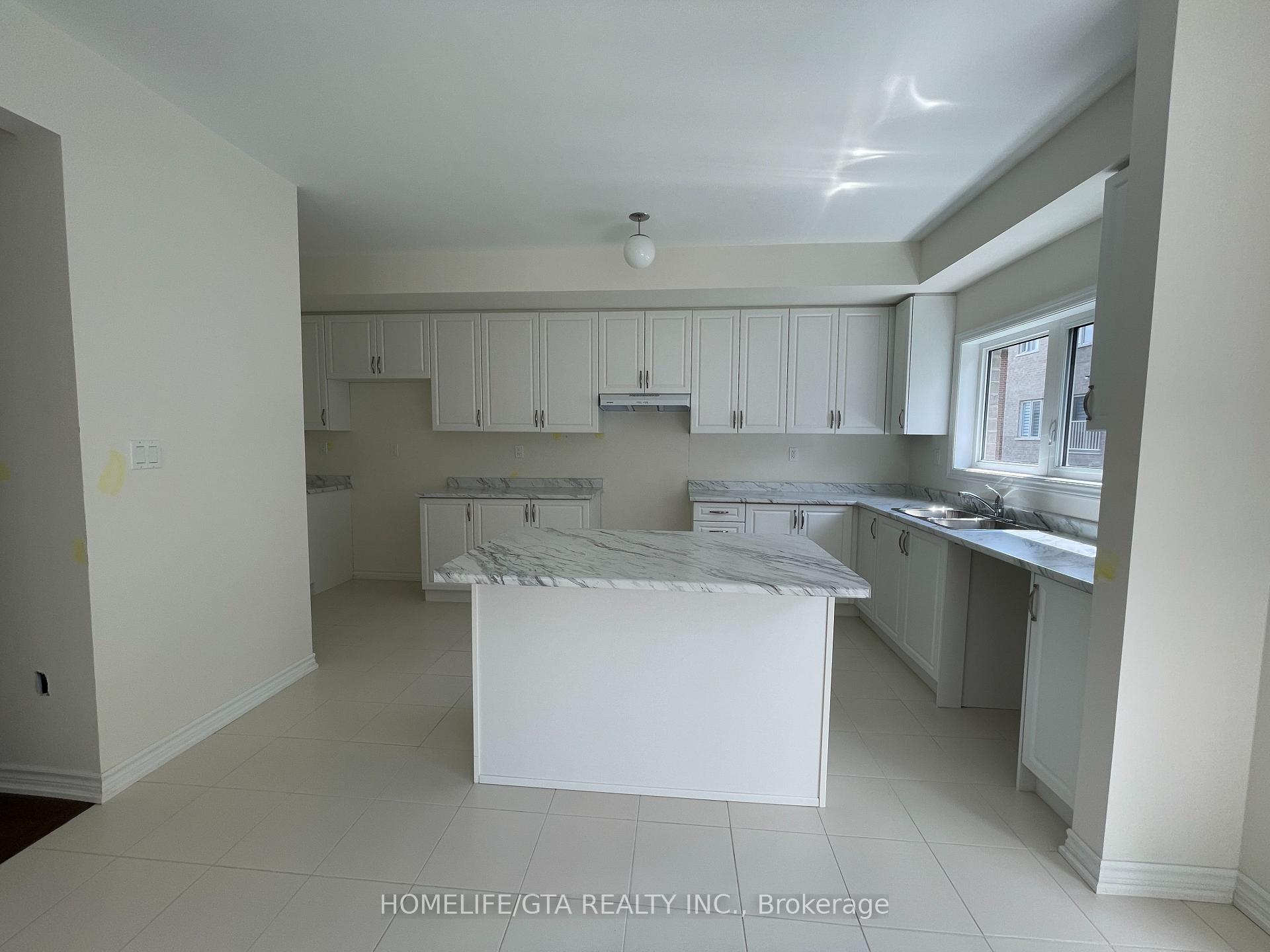 Photo 5 of 2628 Apricot Lane, Pickering, Rural Pickering — HOMEH