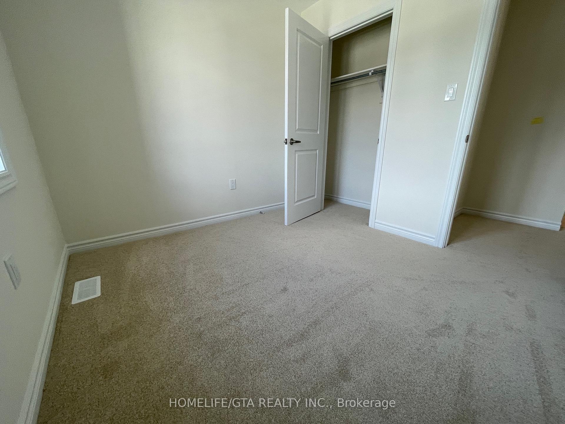 Photo 4 of 2628 Apricot Lane, Pickering, Rural Pickering — HOMEH