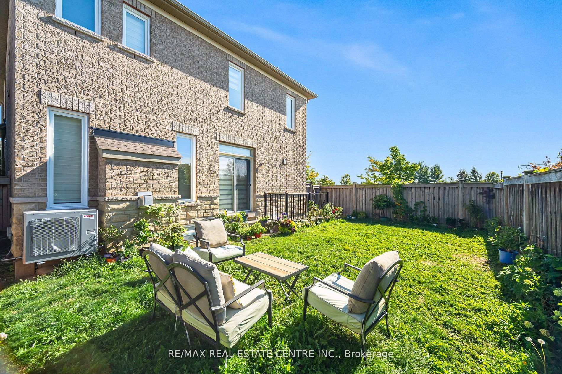 Photo 23 of Unit Lower, 351 Greenless Circle, Milton, Clarke — HOMEH