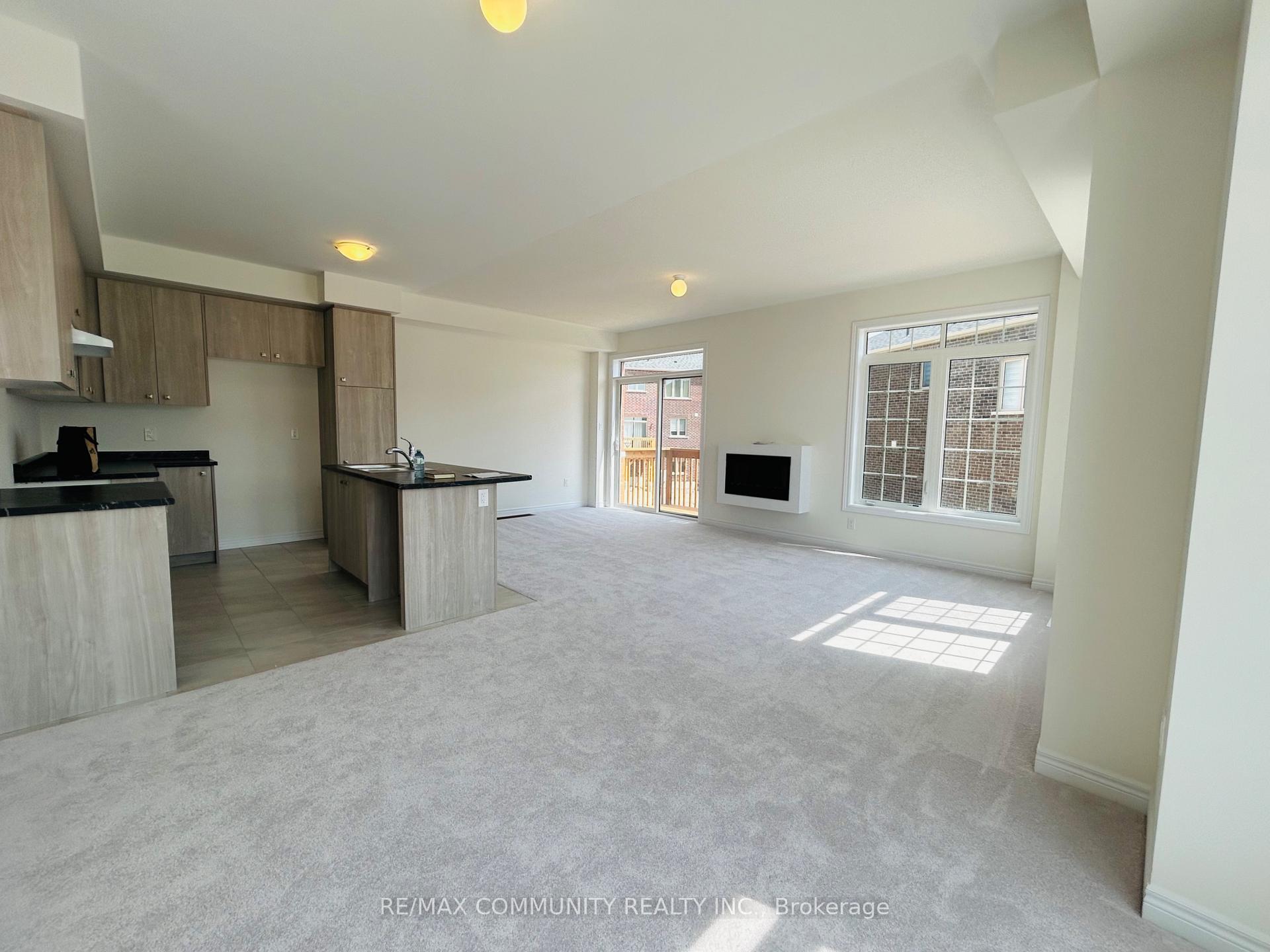 Photo 18 of 961 Elizabeth Mackenzie Drive, Pickering, Rural Pickering — HOMEH