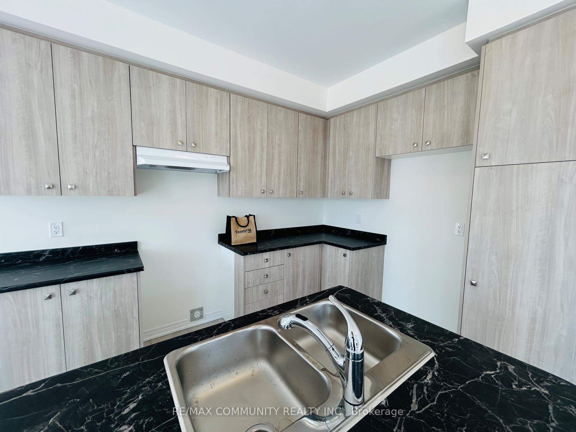 Photo 8 of 961 Elizabeth Mackenzie Drive, Pickering, Rural Pickering — HOMEH