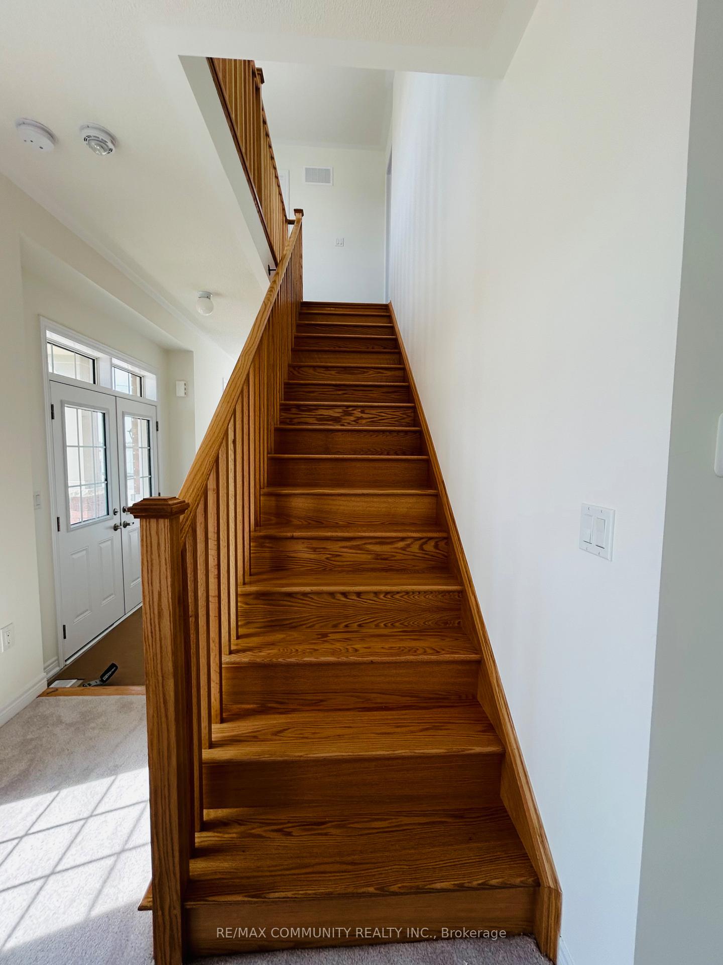 Photo 9 of 961 Elizabeth Mackenzie Drive, Pickering, Rural Pickering — HOMEH