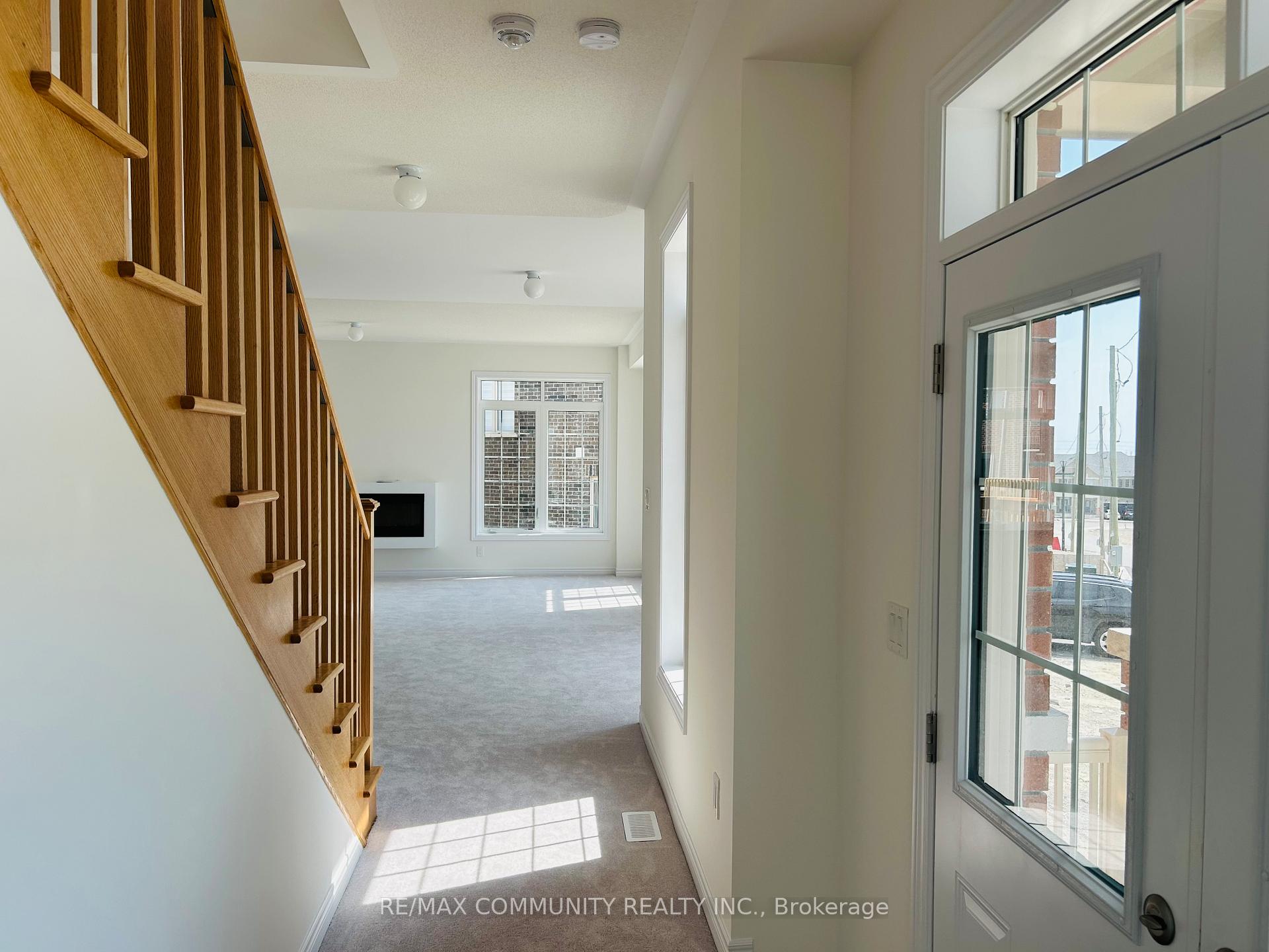 Photo 19 of 961 Elizabeth Mackenzie Drive, Pickering, Rural Pickering — HOMEH