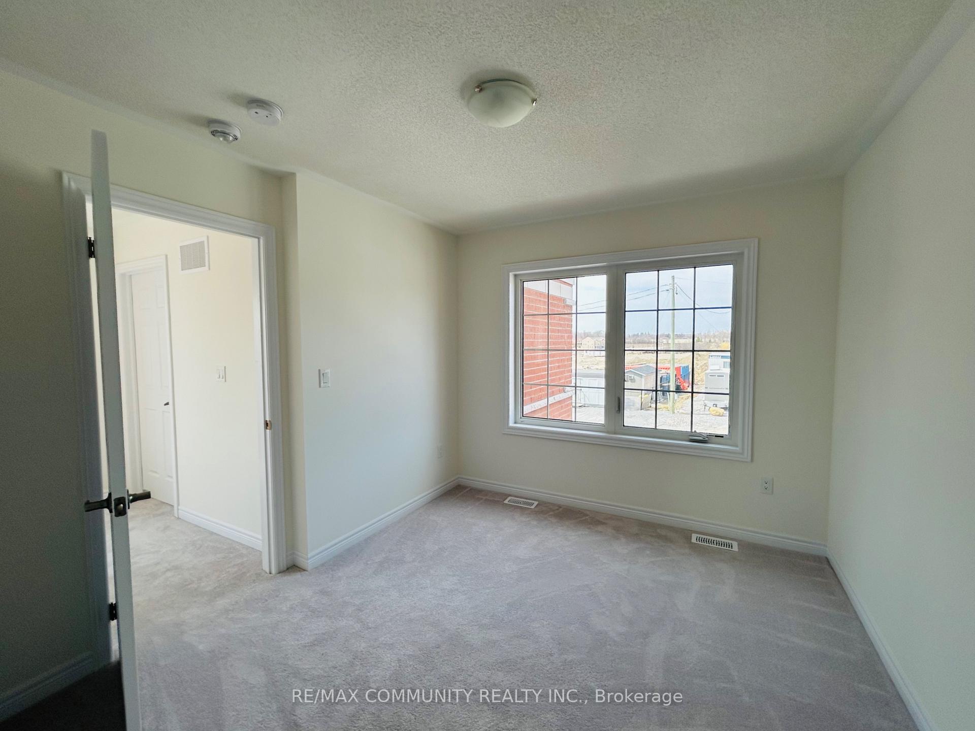 Photo 13 of 961 Elizabeth Mackenzie Drive, Pickering, Rural Pickering — HOMEH
