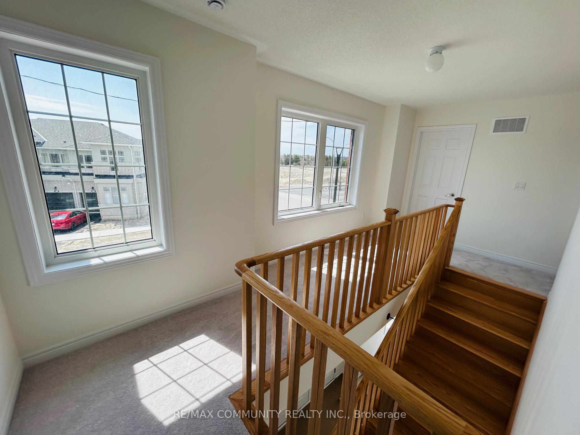 Photo 11 of 961 Elizabeth Mackenzie Drive, Pickering, Rural Pickering — HOMEH