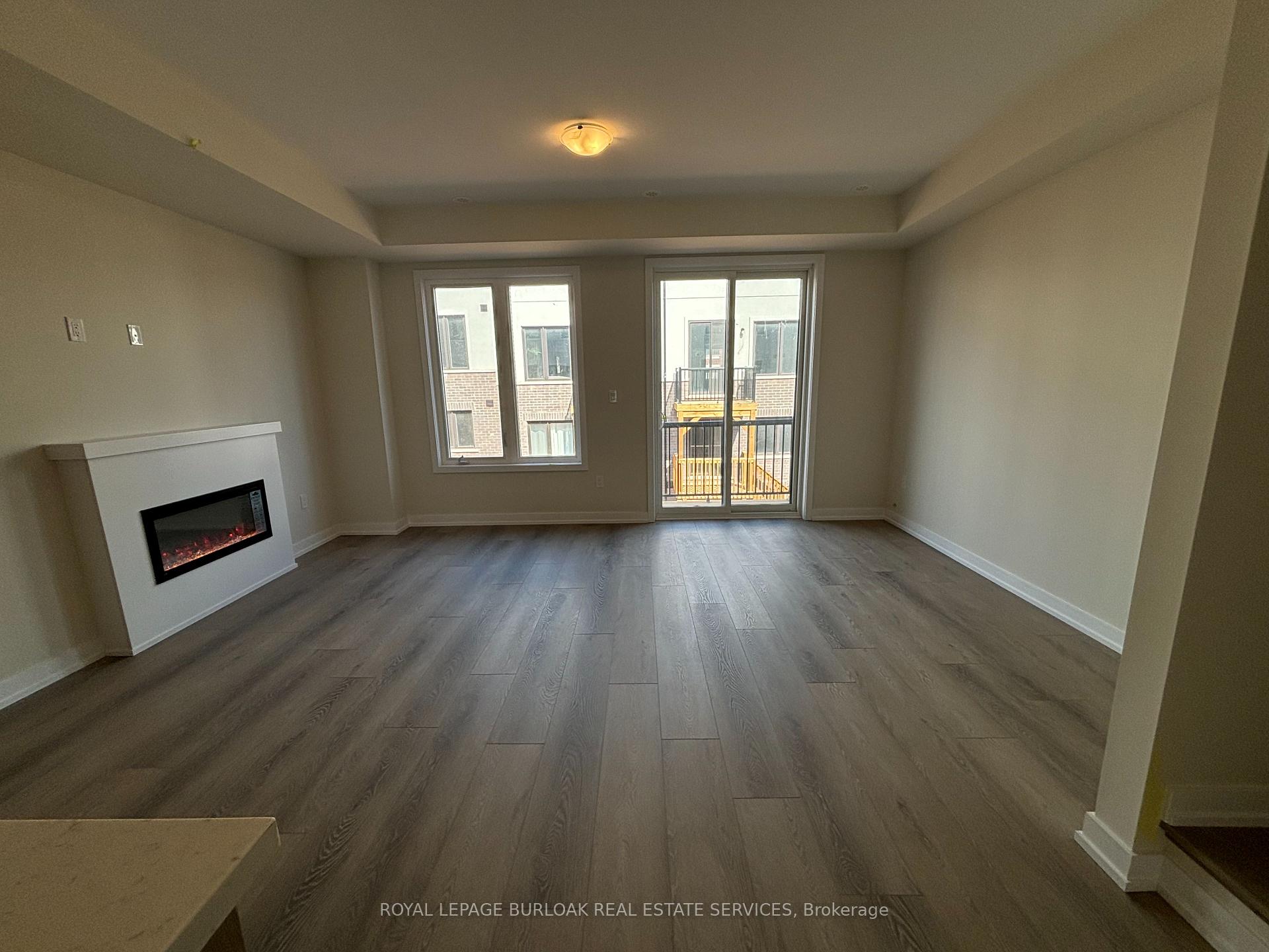 Photo 3 of Unit 15, 1319 Shevchenko Boulevard, Oakville, Northwest — HOMEH