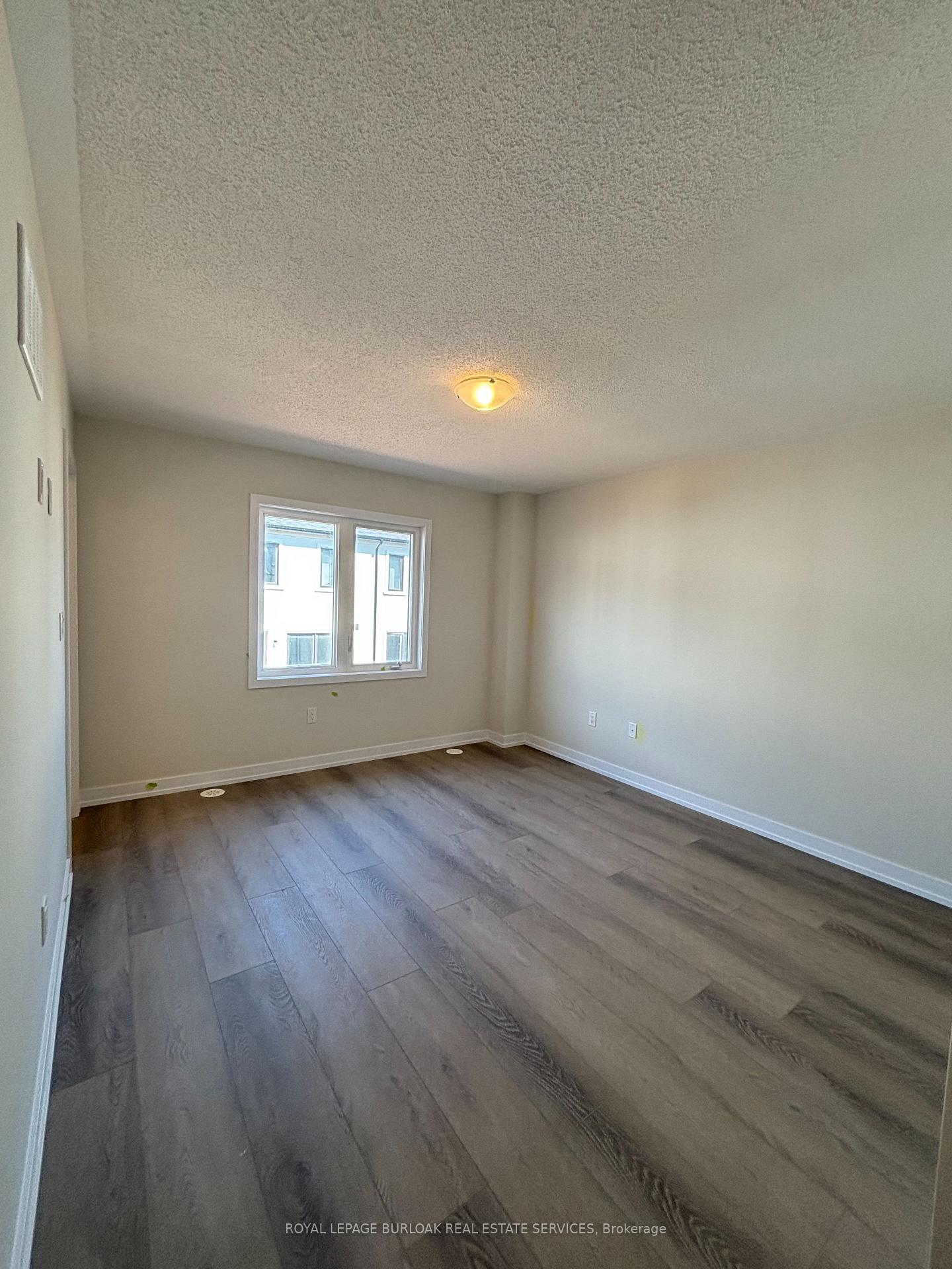 Photo 18 of Unit 15, 1319 Shevchenko Boulevard, Oakville, Northwest — HOMEH