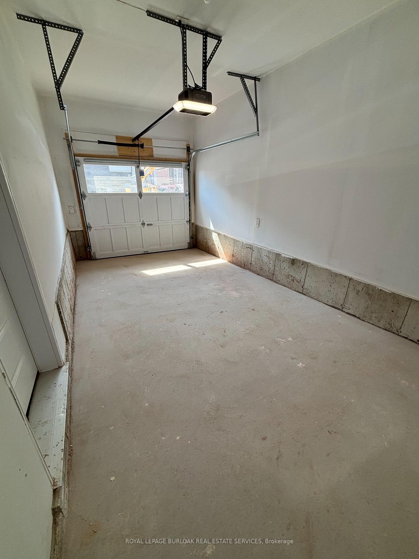 Photo 19 of Unit 15, 1319 Shevchenko Boulevard, Oakville, Northwest — HOMEH