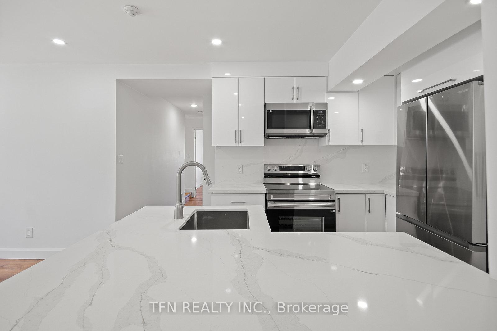 Photo 8 of Unit 203, 1328 Gerrard Street E, Toronto, Greenwood-Coxwell — HOMEH