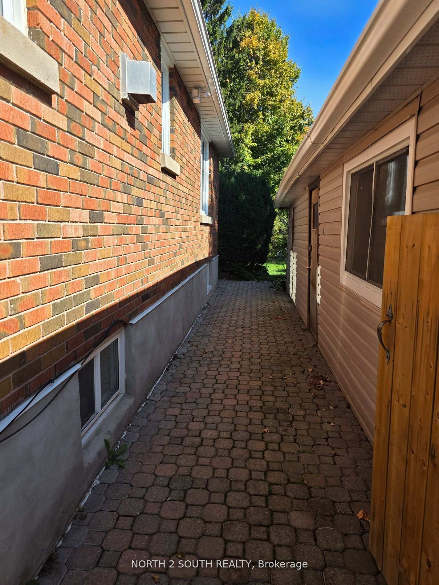 Photo 13 of 79 John Street, Caledon, Bolton East — HOMEH