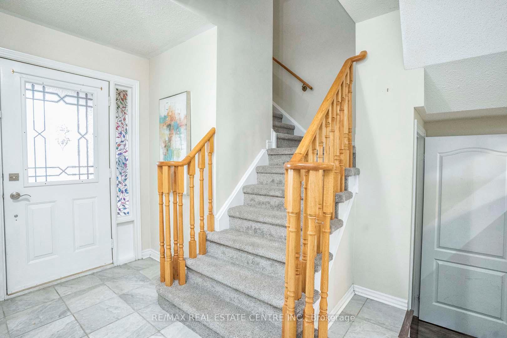 Photo 6 of 67 Quarry Edge Drive, Brampton, Brampton North — HOMEH