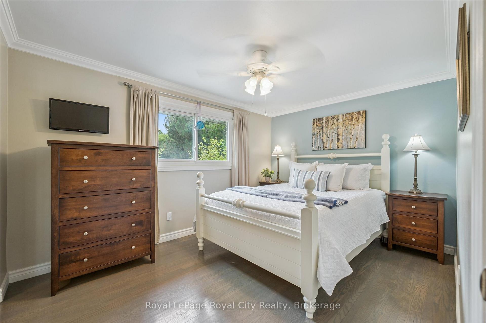 Photo 25 of 4 Carnaby Crescent, Guelph, Dovercliffe Park/Old University — HOMEH