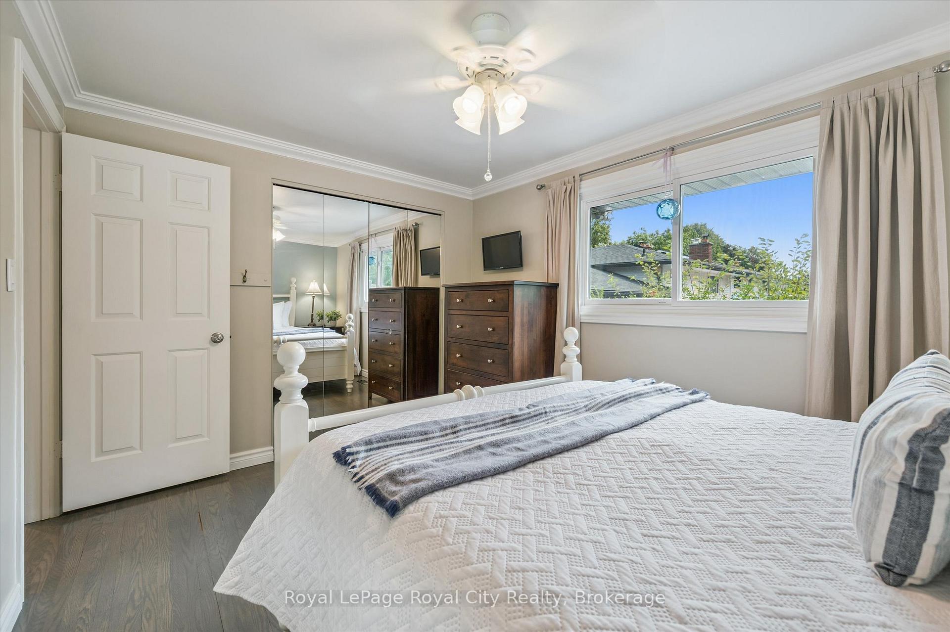 Photo 26 of 4 Carnaby Crescent, Guelph, Dovercliffe Park/Old University — HOMEH