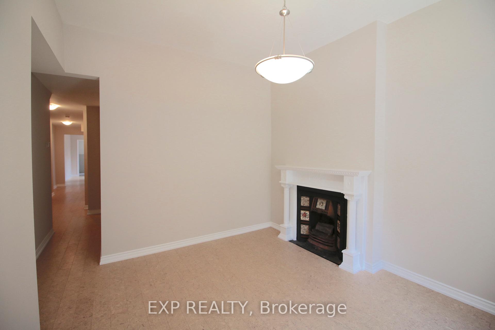 Photo 9 of Unit Main, 301 Crawford Street, Toronto, Trinity-Bellwoods — HOMEH